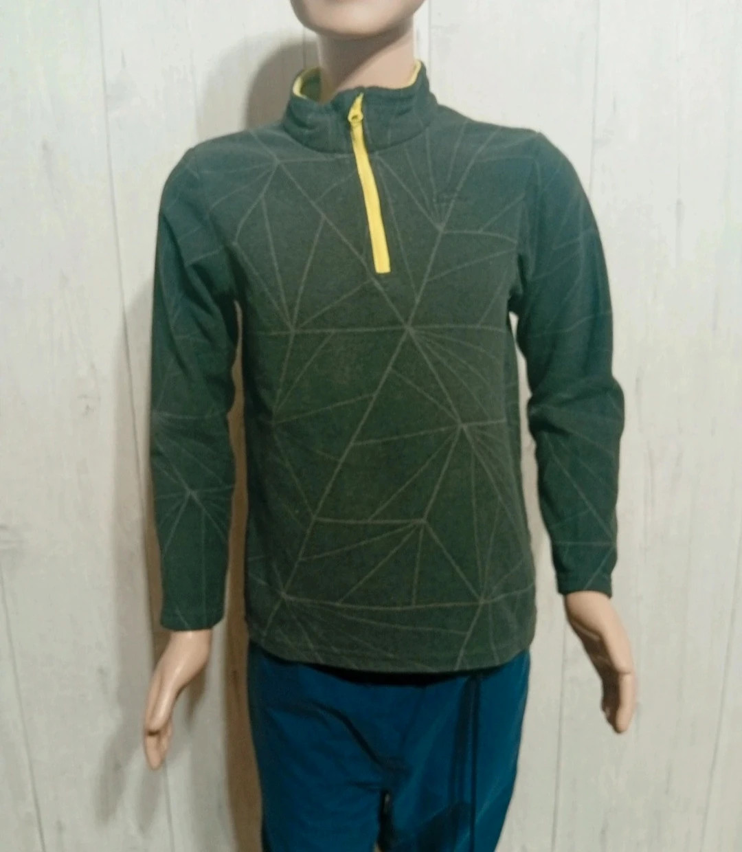 Pull polaire garcon - Taille 8 ans ( 125 /132 cm) - Quechua - couleur gris et jaune