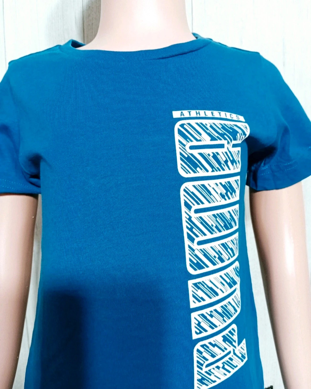 T-shirt manche courte imprimé- taille 5/6 ans ( 116 cm) -Puma-couleur bleu et blanc – Puma – taille 6 ans / 116 cm 2