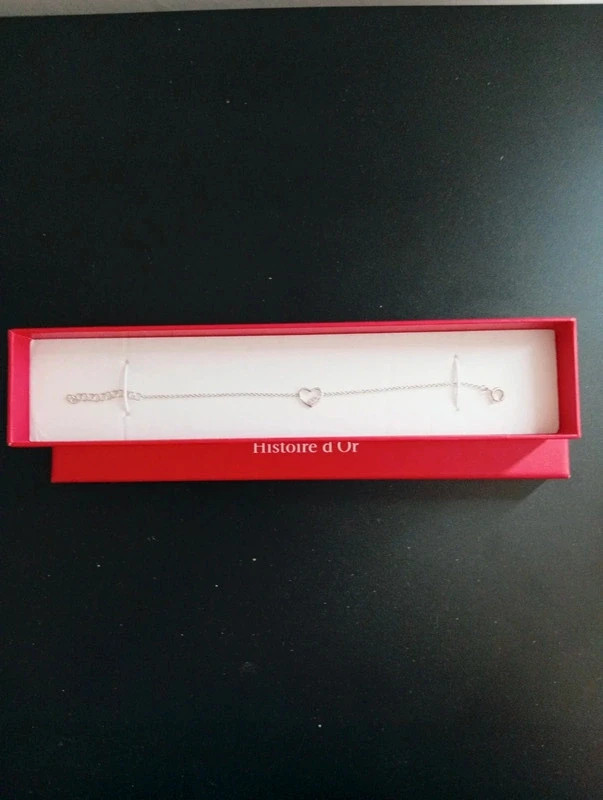 Bracelet en argent femme - coeur argente - histoire d'or - dans sa boîte d'origine jamais mis