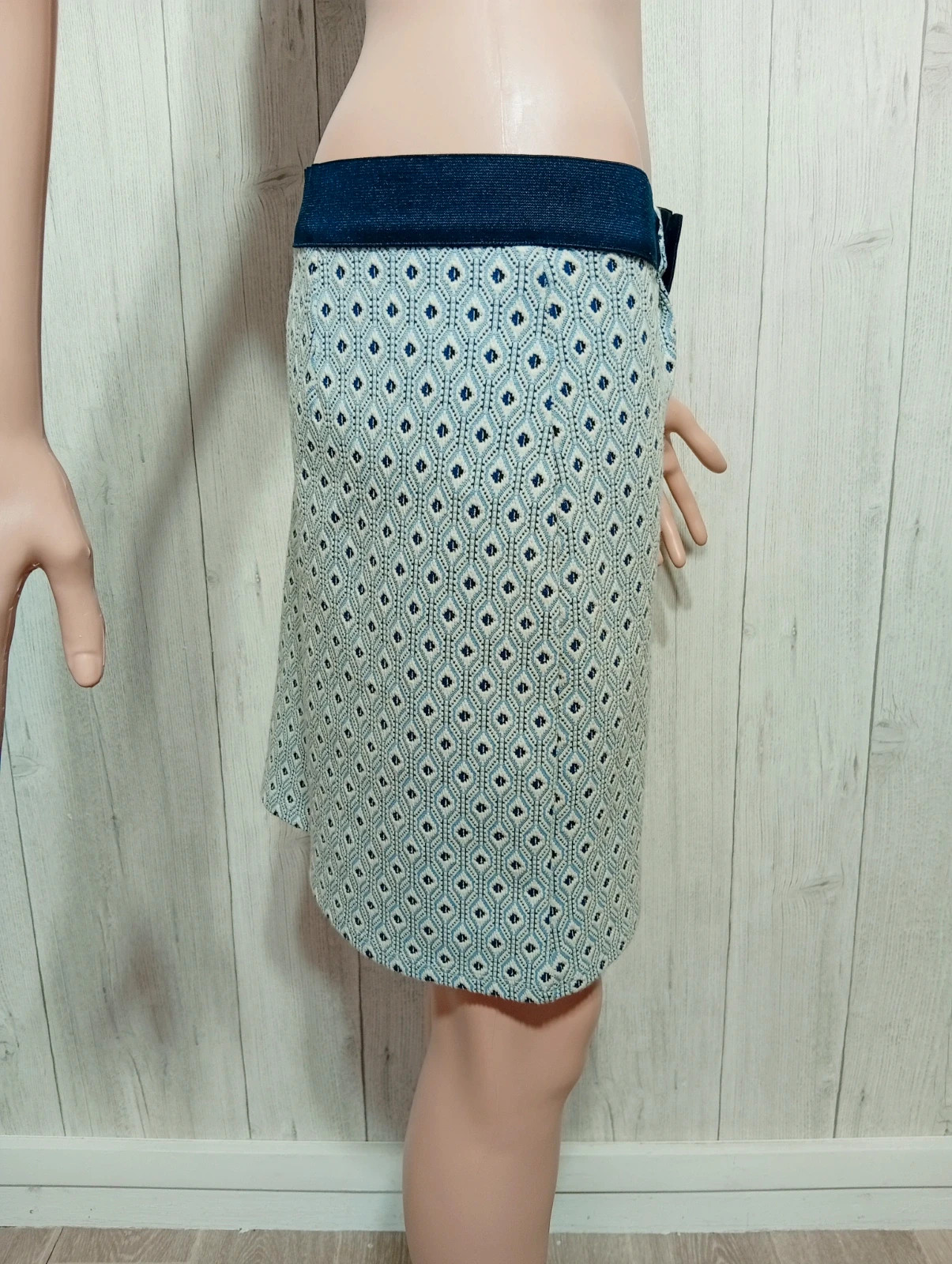 Jupe femme - taille XL/42 - Naf Naf - couleur marine bleu clair et blanc – Naf Naf – taille XL / 42 / 14 4