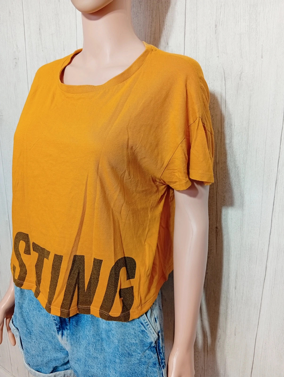 T-shirt manche courte femme - taille XL/42 - Jennyfer - couleur moutarde et noir – Jennyfer – taille XL / 42 / 14 5