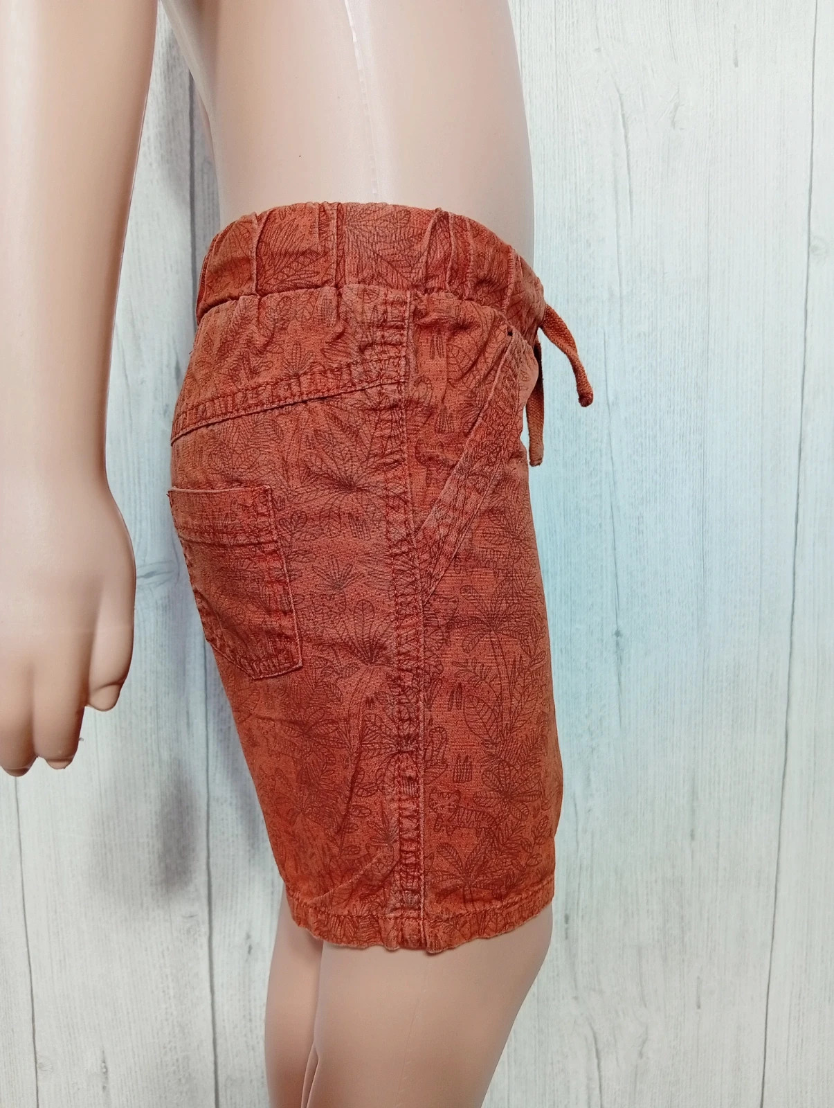 Lot de 2 short garcon - taille 3 ans ( 90/97cm ) -Kiabi- couleur orange et noir – Kiabi – taille 3 ans / 98 cm 4