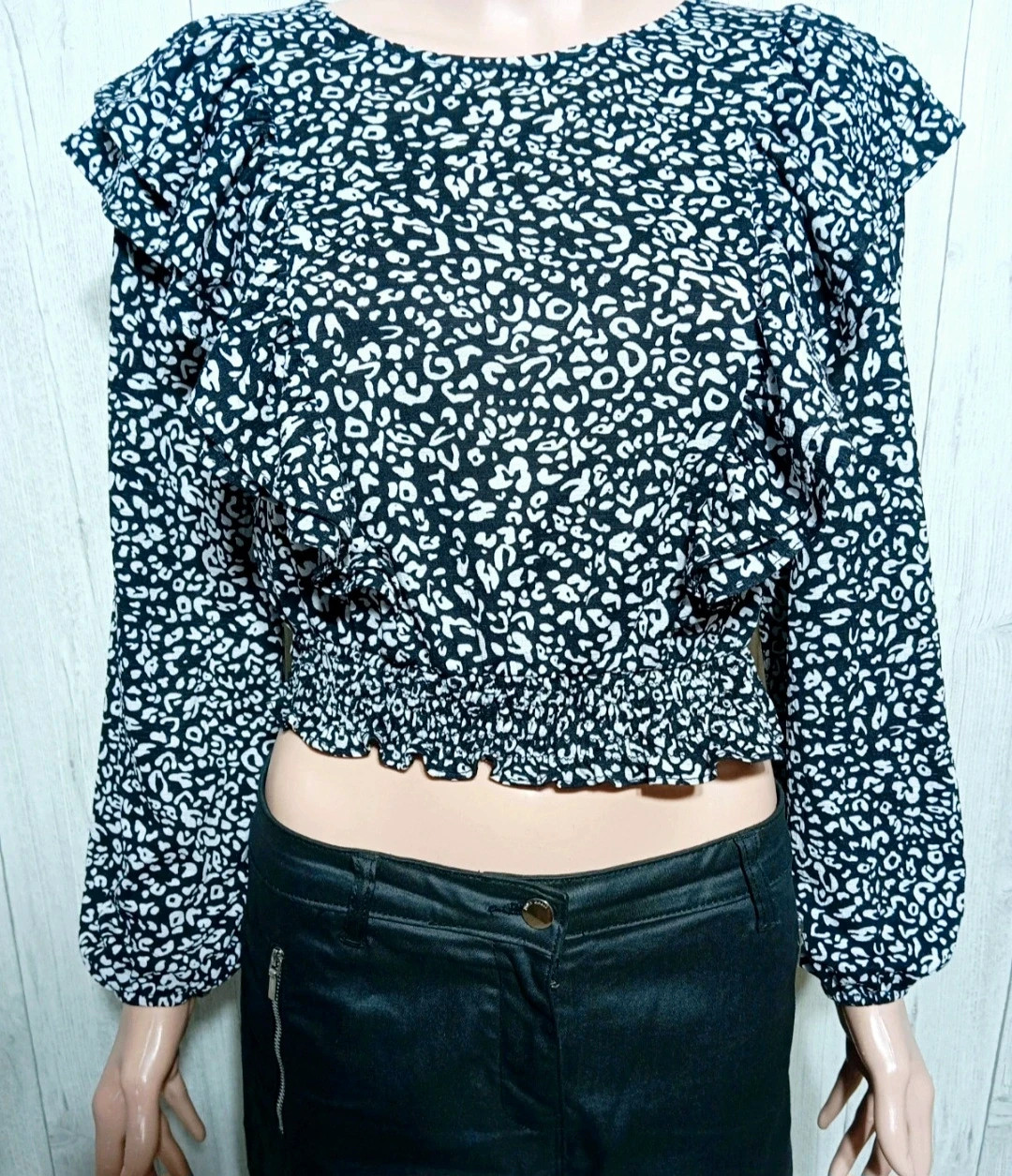 Top court femme - Taille S/36 - Bershka - couleur noir et blanc – Bershka – taille S / 36 / 8 3