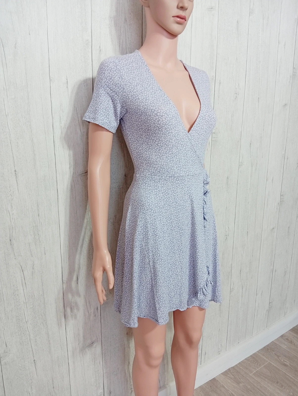 Robe femme - taille S/36 - pull & bear - couleur lila et blanc – Pull & Bear – taille S / 36 / 8 4