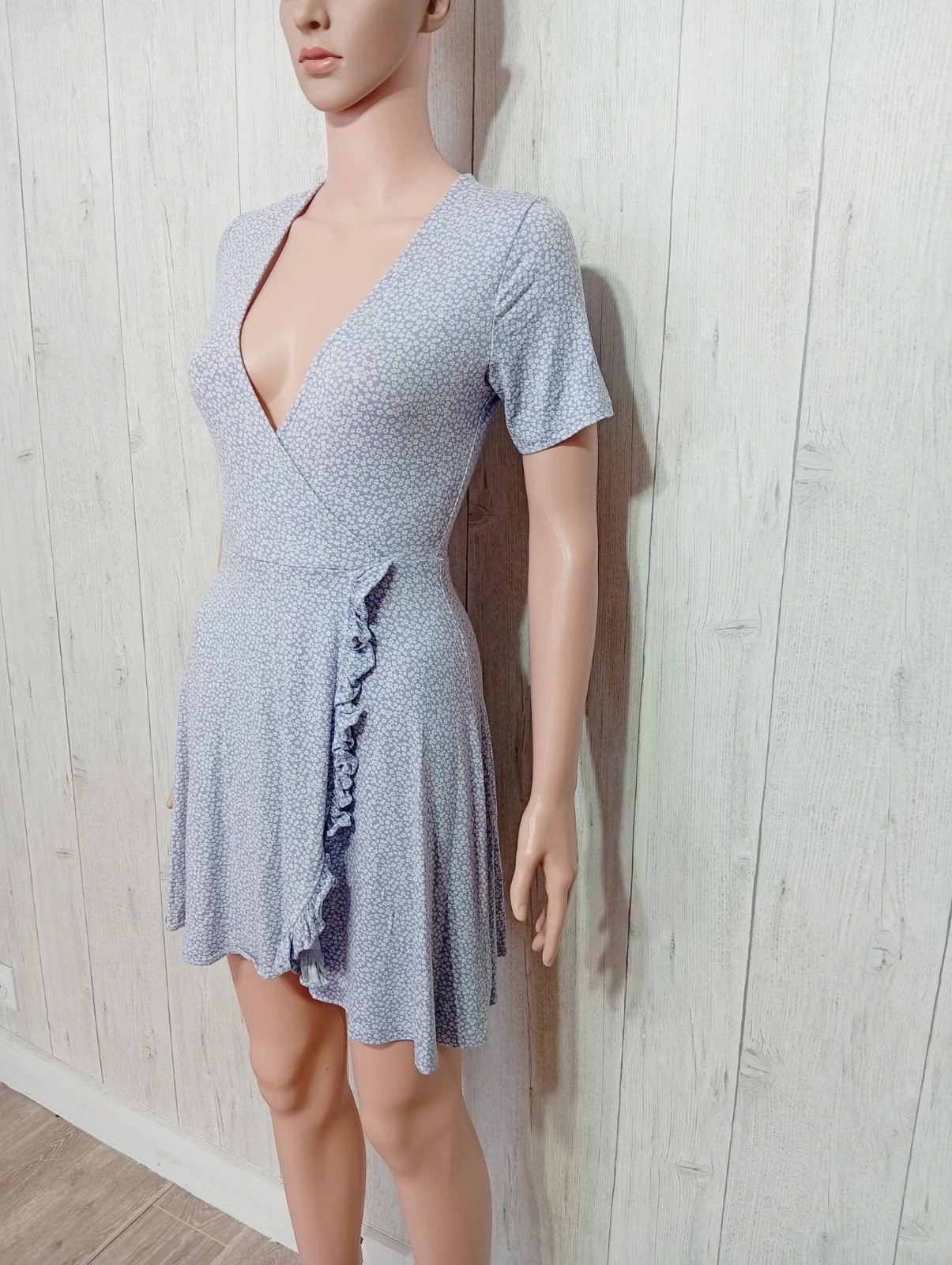 Robe femme - taille S/36 - pull & bear - couleur lila et blanc – Pull & Bear – taille S / 36 / 8 5