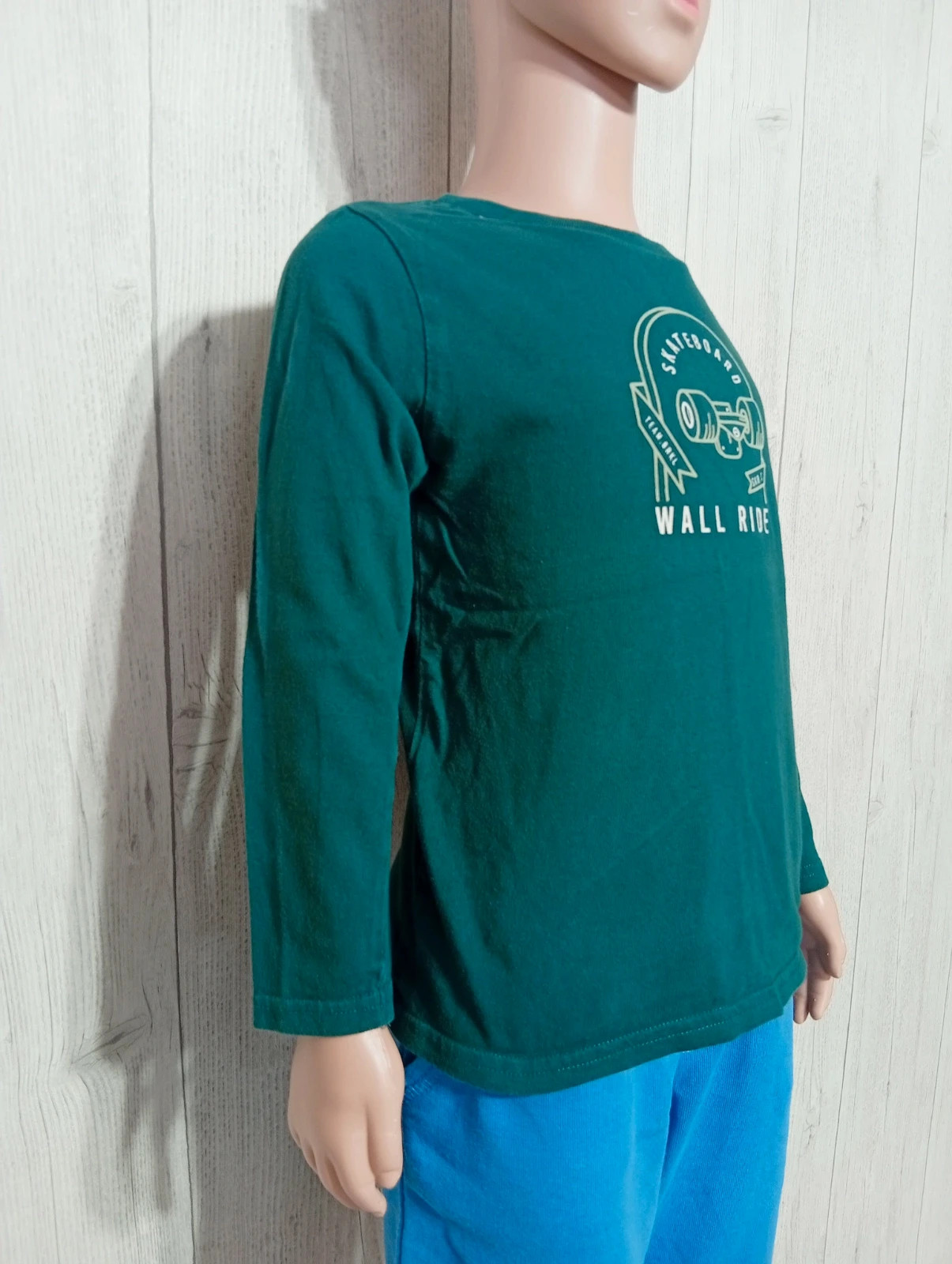 T-shirt manche longue garçon - taille 4 ans (98/107cm) - Kiabi - couleur vert foncé et blanc – Kiabi – taille 4 ans / 104 cm 4