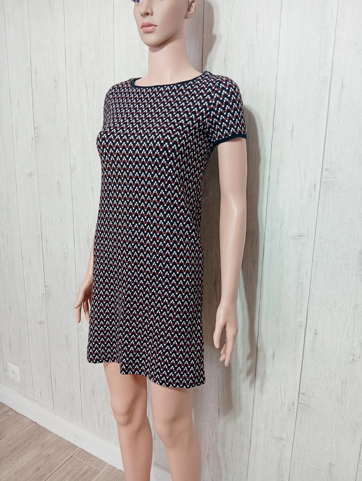 Robe femme - taille S/36 - promod - couleur noir et rouge – Promod – taille S / 36 / 8 5