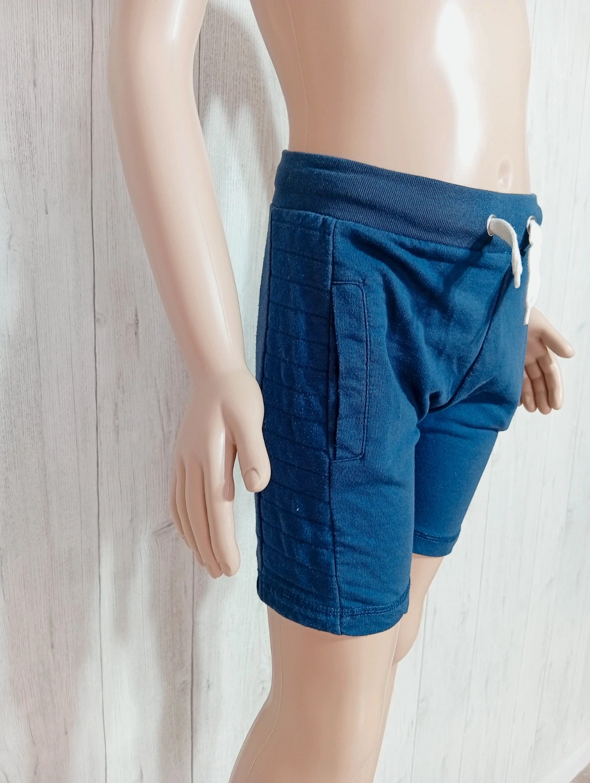 Short garcon - taille 7/8 ans - zeeman - couleur marine – Zeeman – taille 7 ans / 122 cm 2