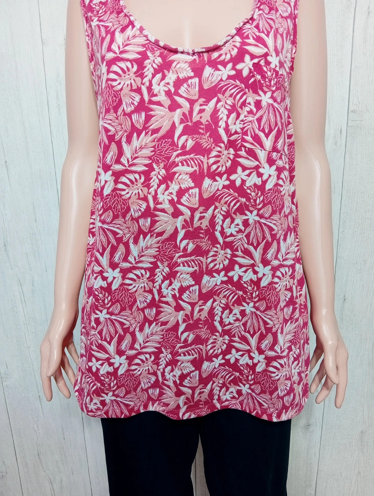 Débardeur femme - taille XL/42 - la halle - couleur rouge et blanc – La Halle – taille XL / 42 / 14 3