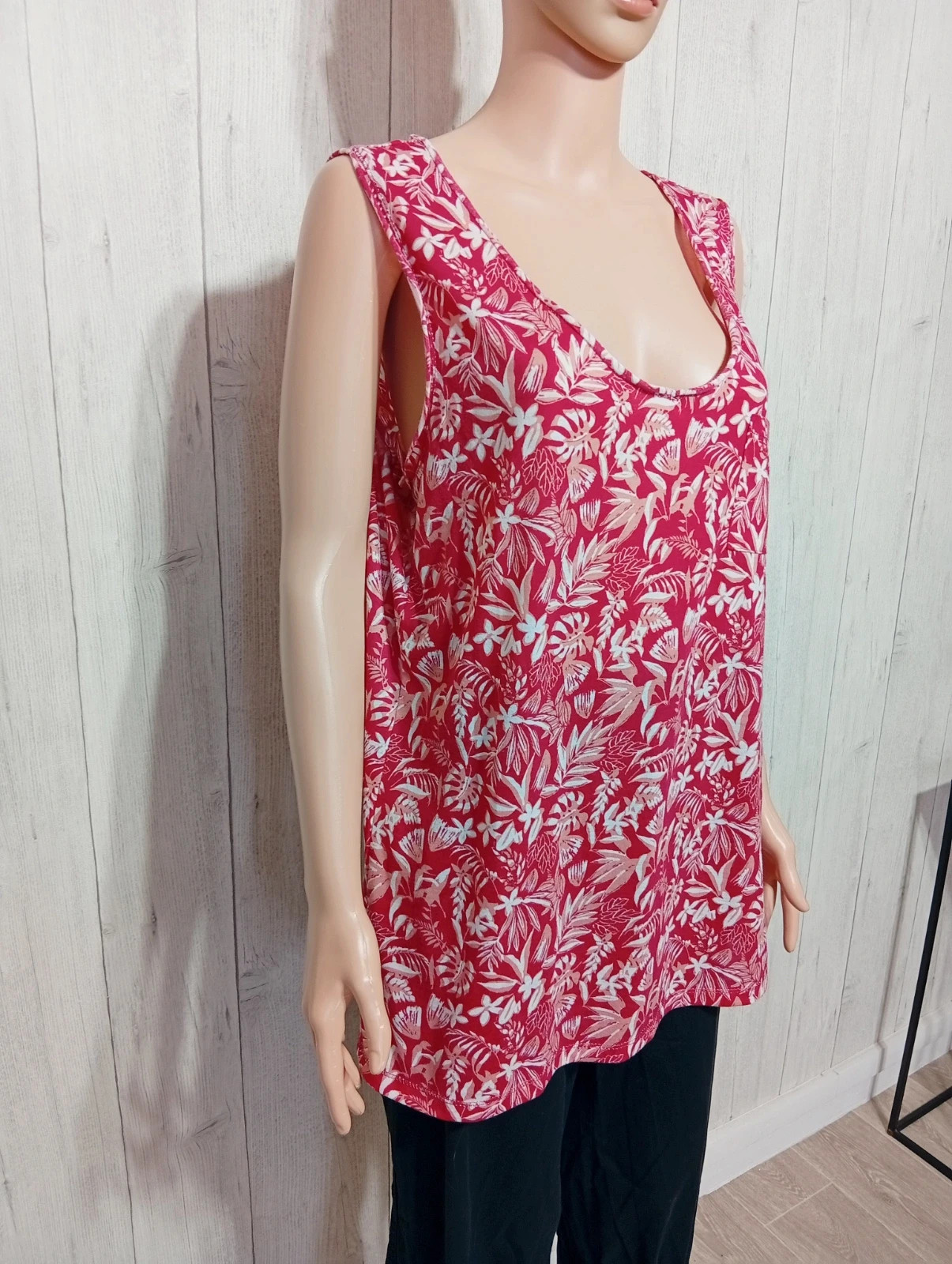 Débardeur femme - taille XL/42 - la halle - couleur rouge et blanc – La Halle – taille XL / 42 / 14 4