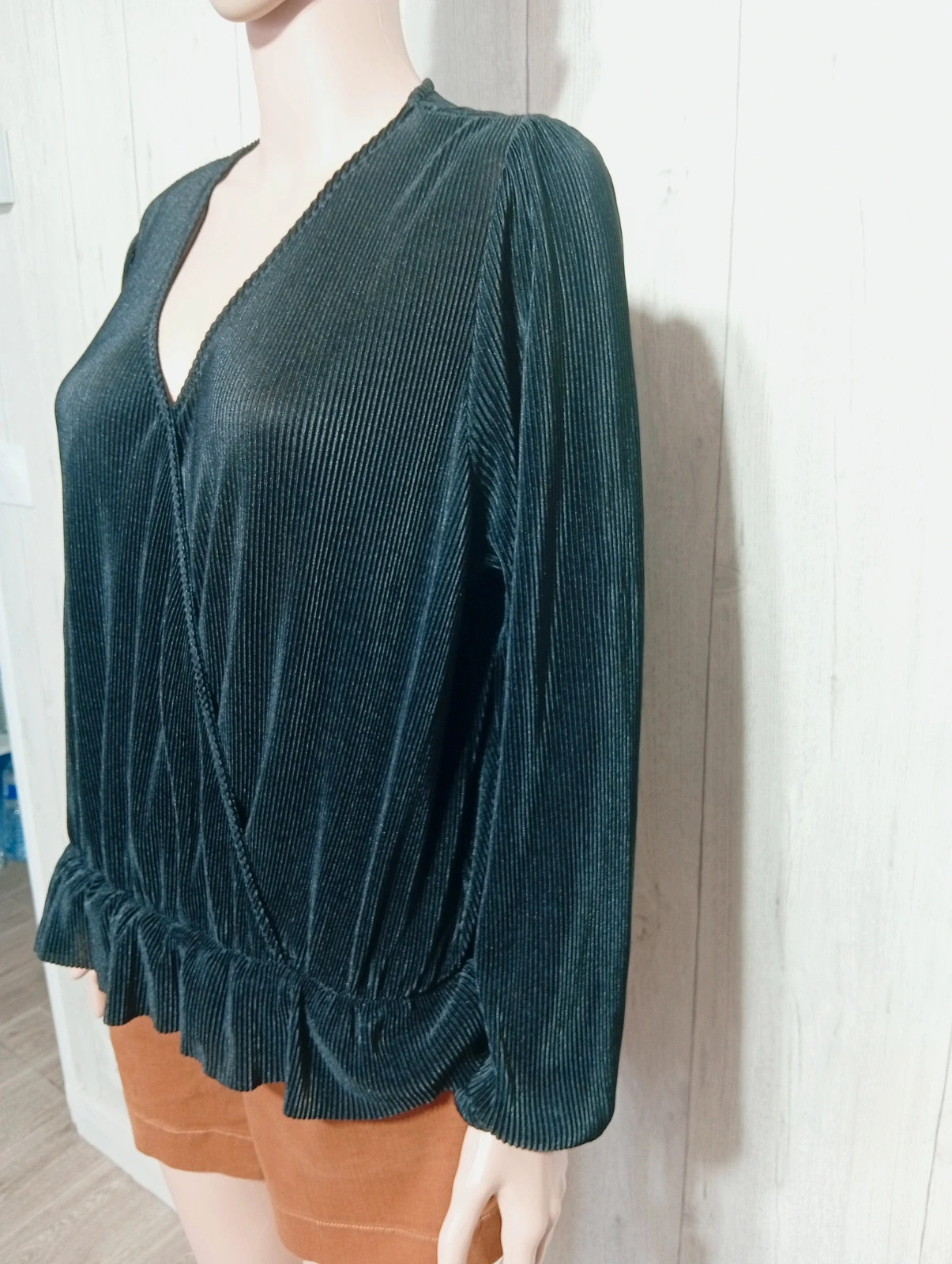 Blouse femme- taille XL/42 - Kiabi - couleur noir – Kiabi – taille XL / 42 / 14 5