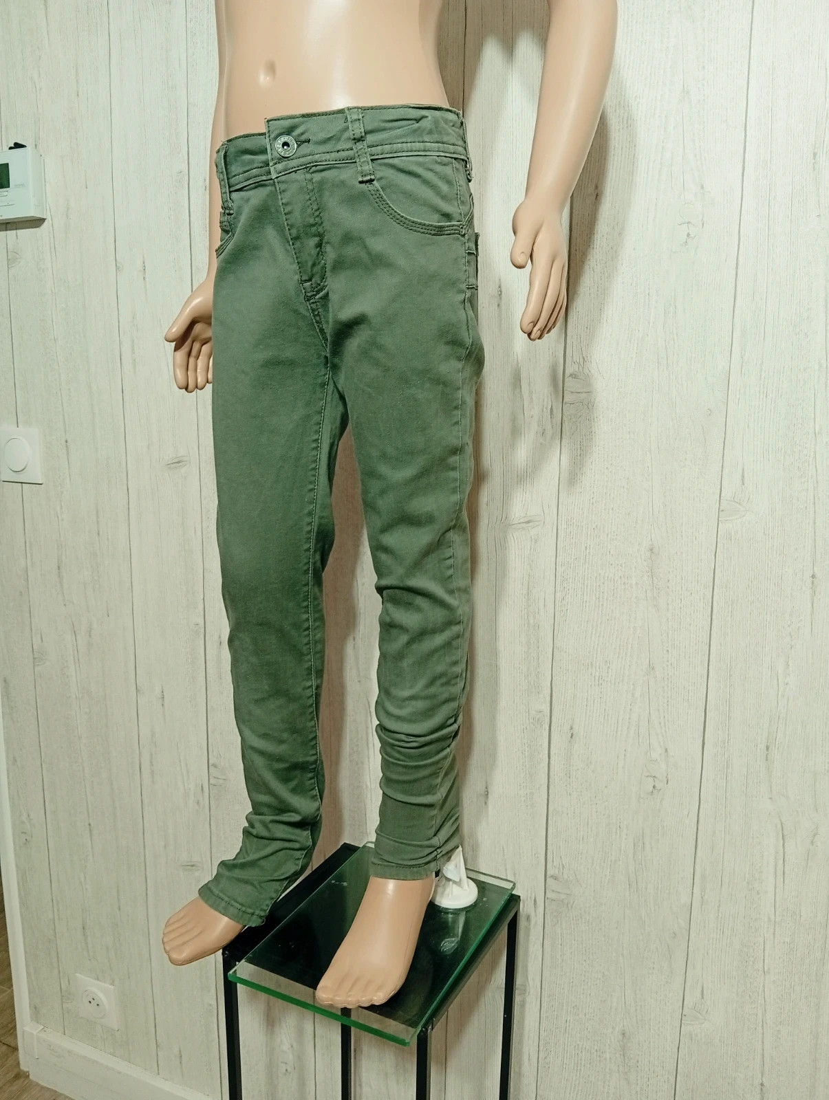 Jeans garcon - taille 12 ans - couleur kaki vert fonce – taille 12 ans / 152 cm 5