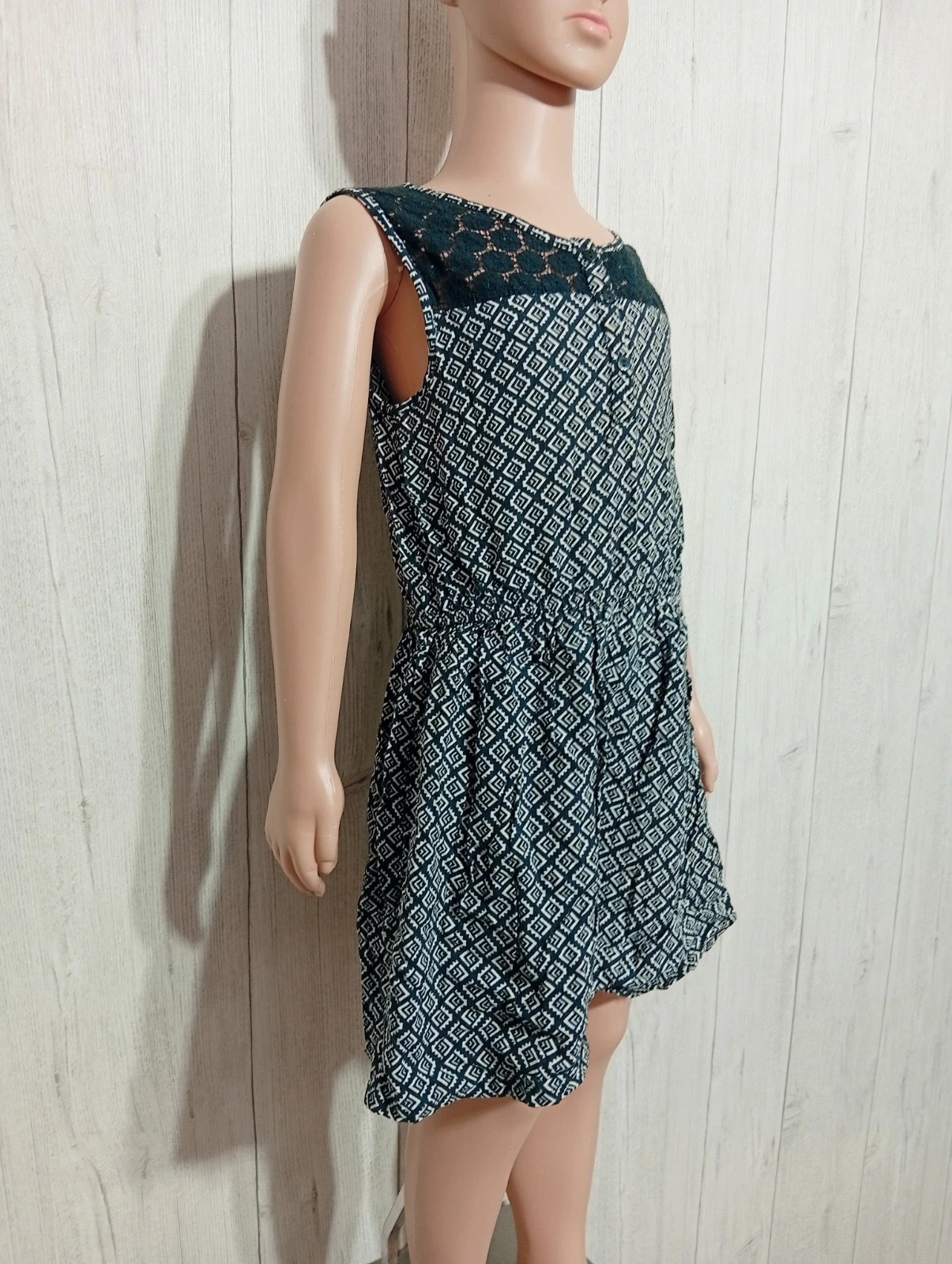 Robe fille - taille 6 ans ( 116 cm) - lili marelle - couleur noir et blanc – Lili Marelle – taille 6 ans / 116 cm 4