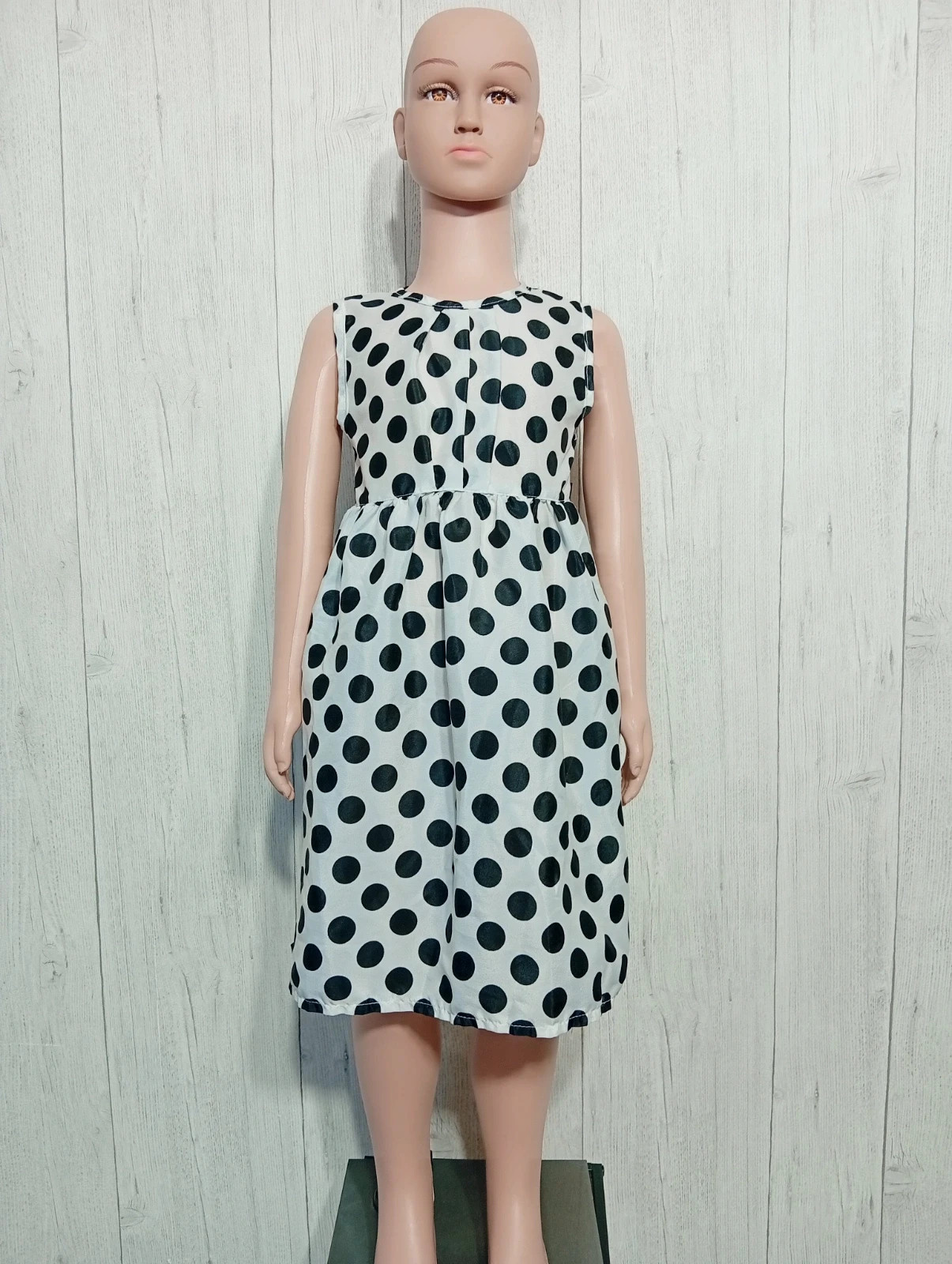 Robe fille - taille 6 ans - overmal - couleur noir et blanc – Overmal – taille 6 ans / 116 cm