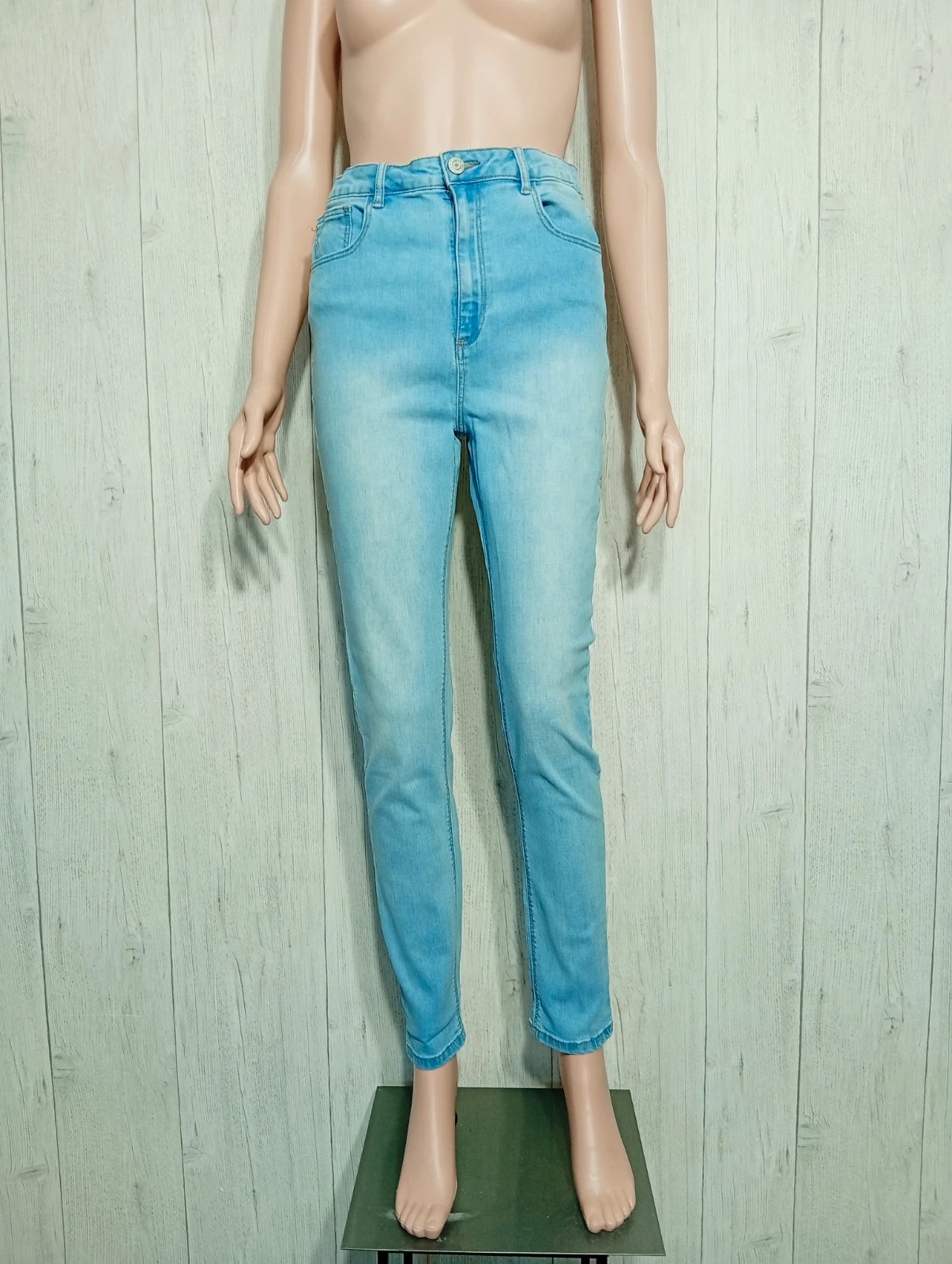 Jeans femme - taille XL/42 - la halle- couleur bleu clair