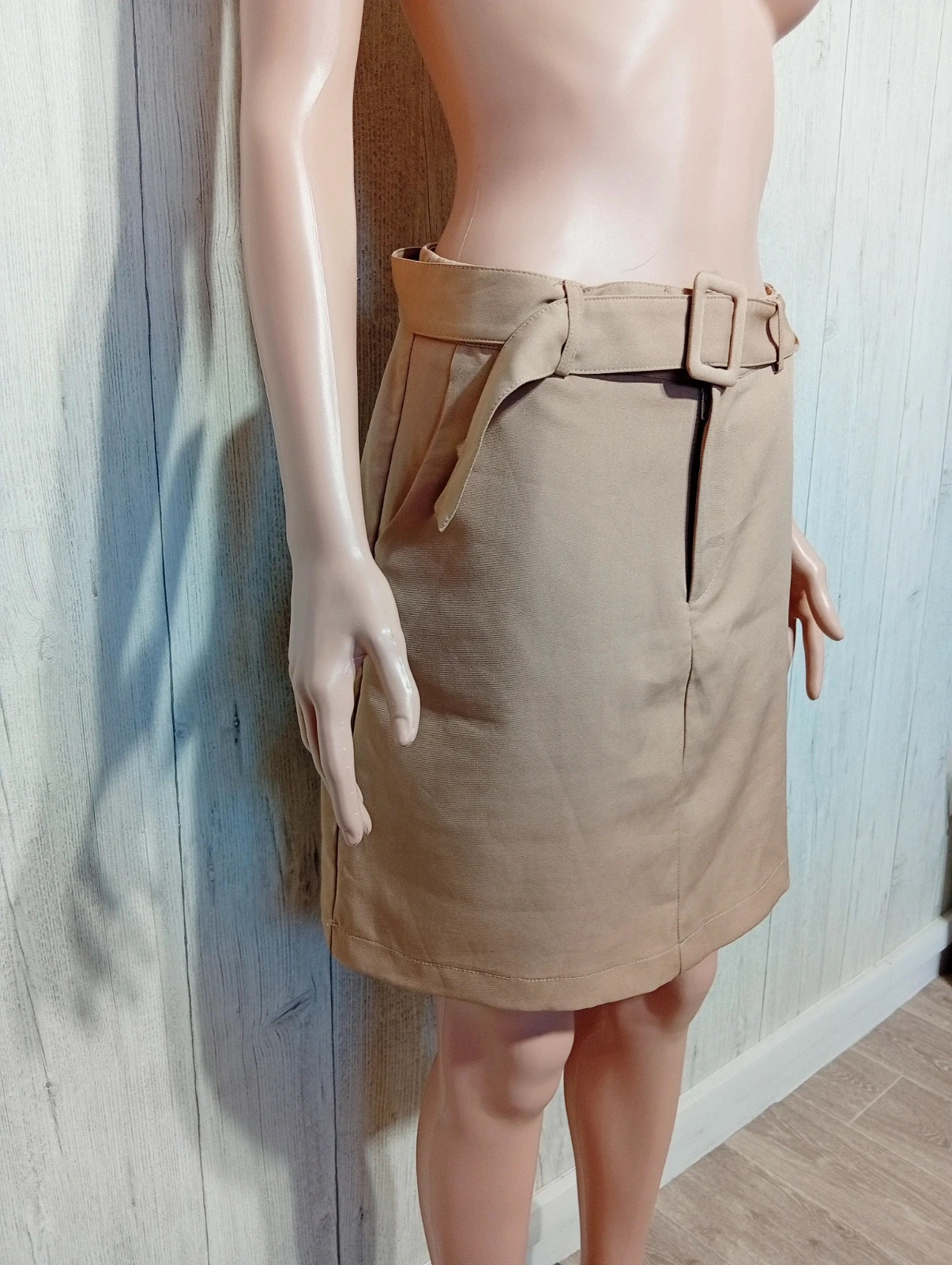 Jupe femme - taille M/38 - In vogue - couleur beige – In Vogue – taille M / 38 / 10 2