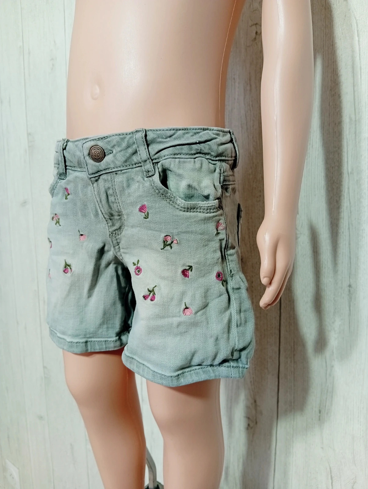 Short en jean fille - taille 5 ans (110 cm) - tape a l'oeil - couleur gris vert rose – Tape à l'œil – taille 5 ans / 110 cm 3