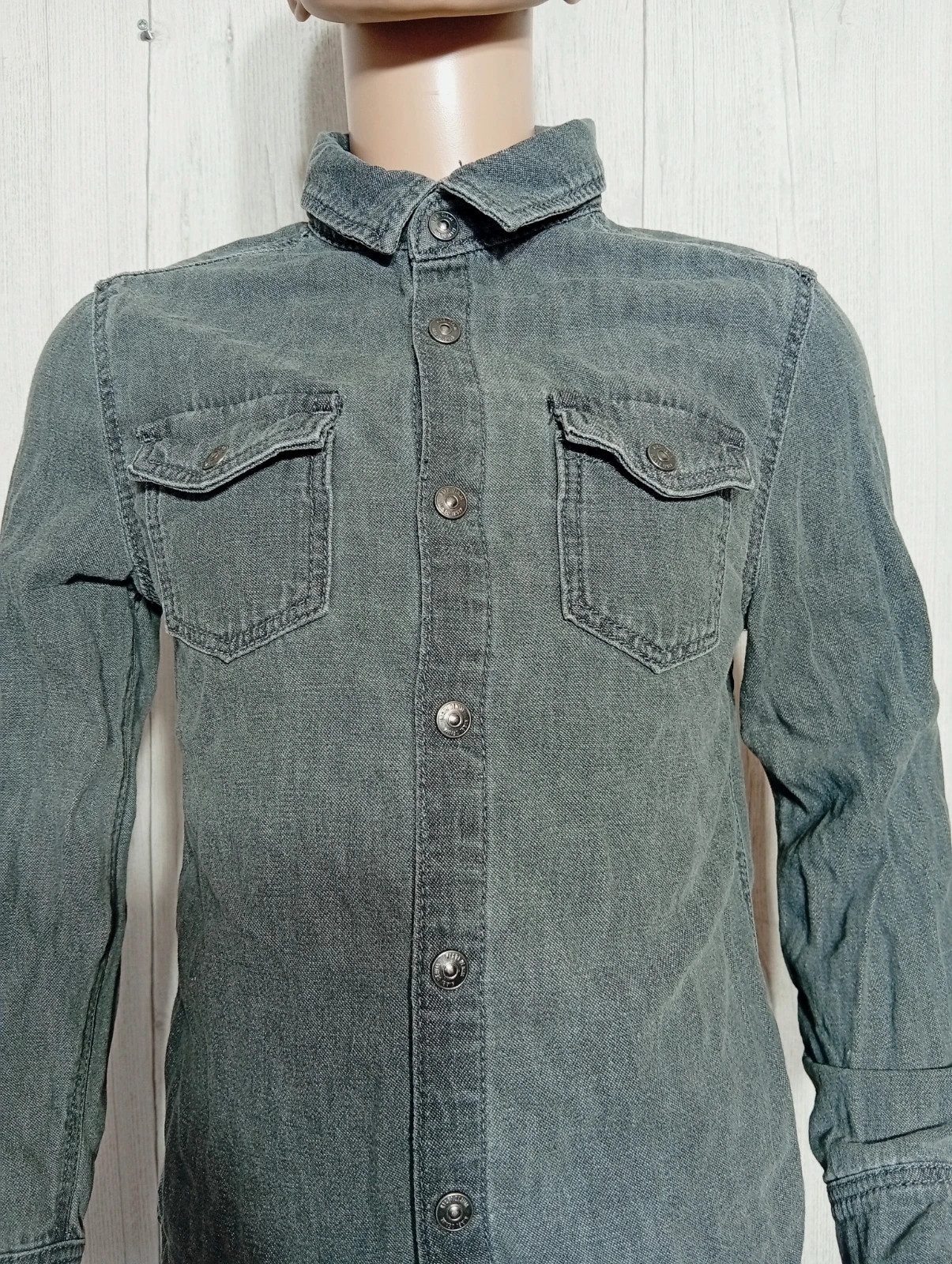 Chemise manche longue garçon - taille 8 ans (126/131 cm) - Kiabi - couleur gris – Kiabi – taille 8 ans / 128 cm 2