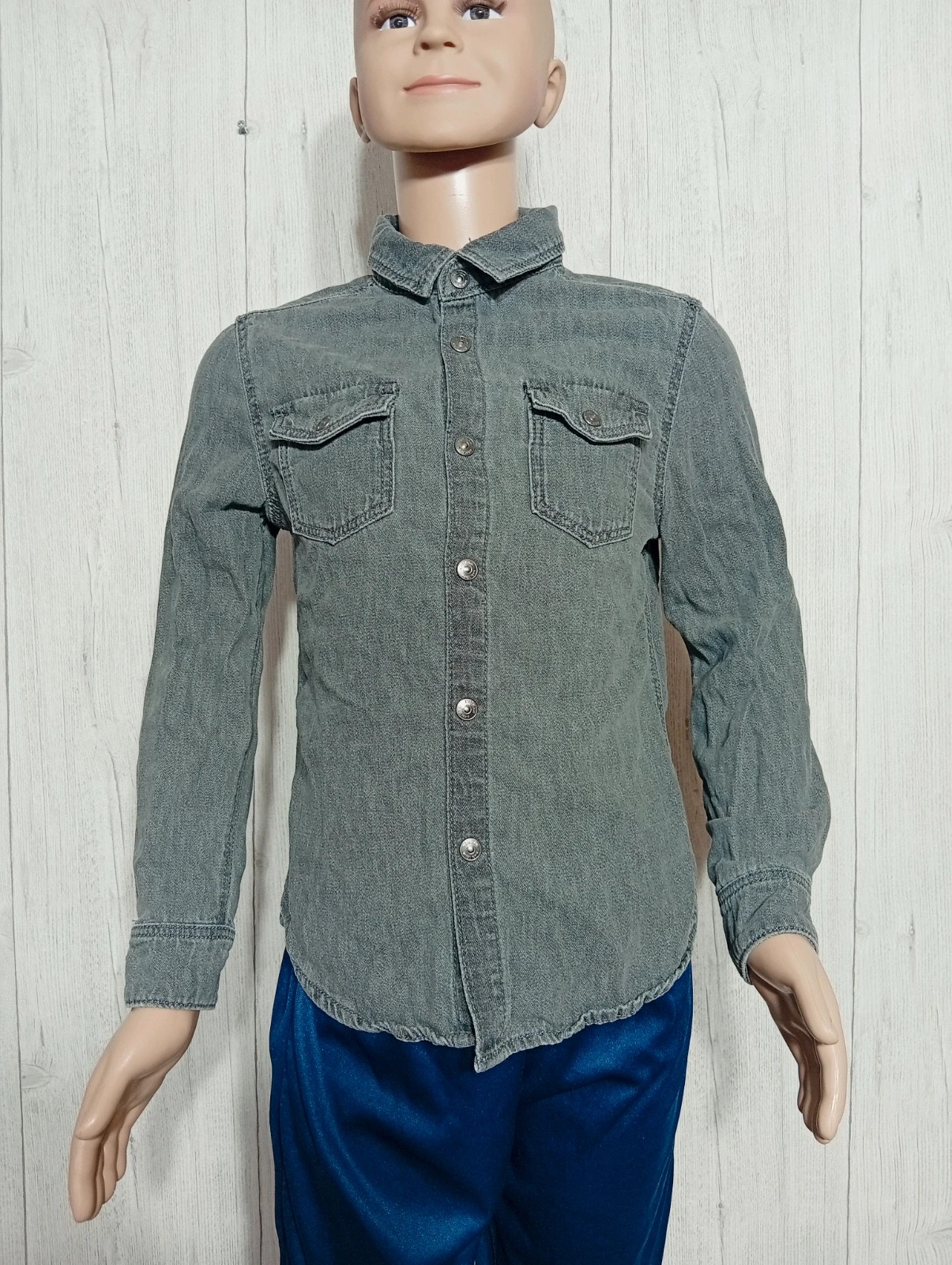 Chemise manche longue garçon - taille 8 ans (126/131 cm) - Kiabi - couleur gris – Kiabi – taille 8 ans / 128 cm