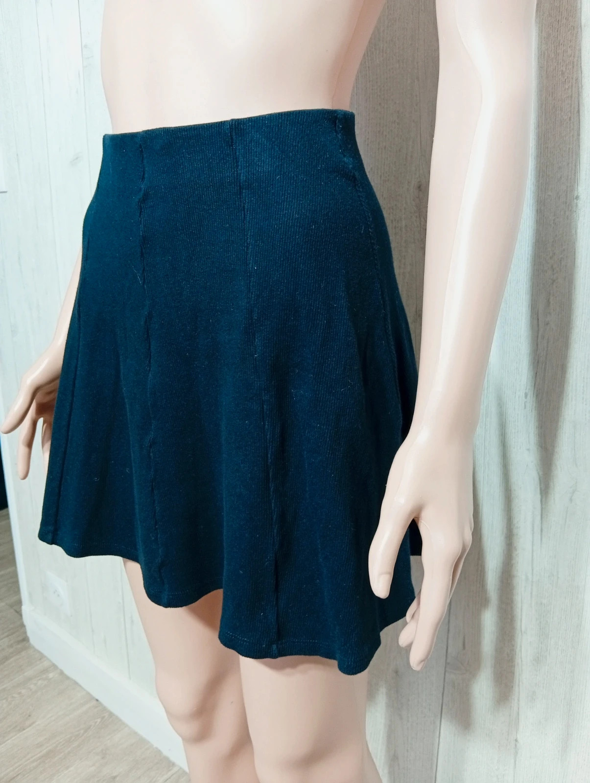Jupe femme - taille M/38 - pull&bear - couleur noir – Pull & Bear – taille M / 38 / 10 3