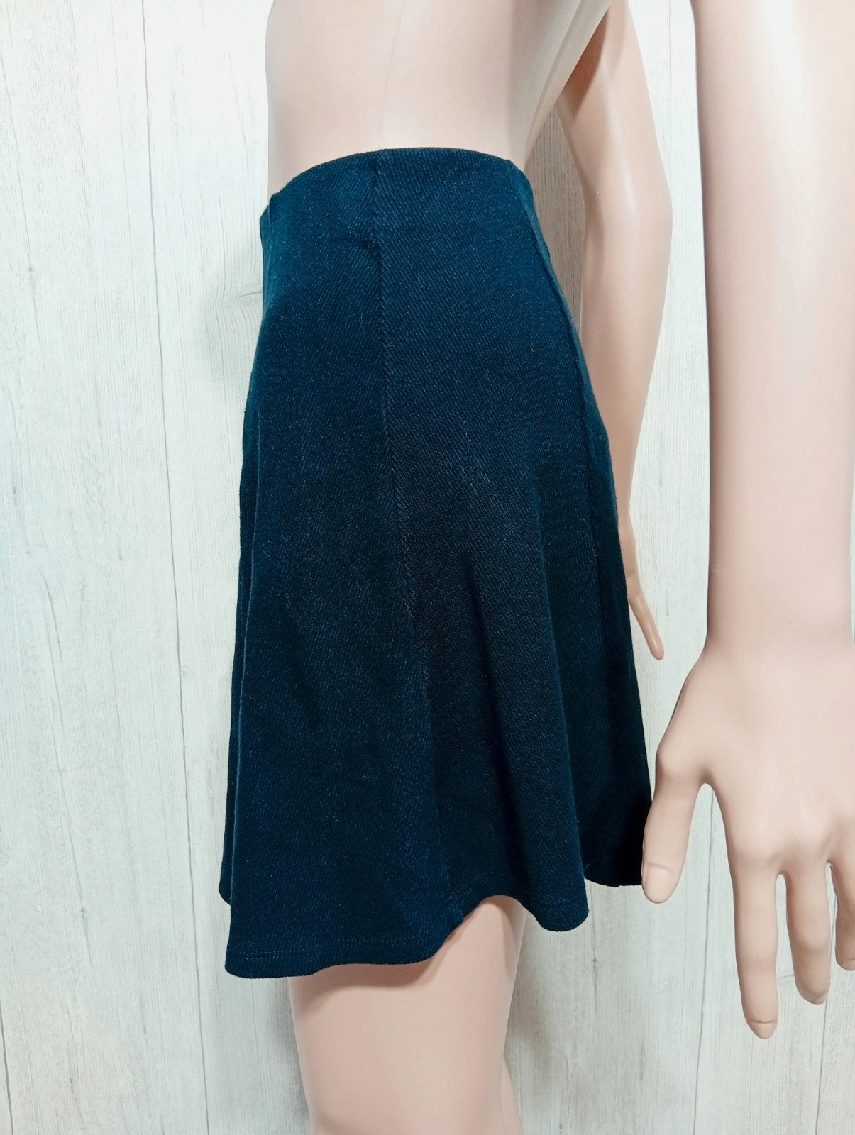 Jupe femme - taille M/38 - pull&bear - couleur noir – Pull & Bear – taille M / 38 / 10 5