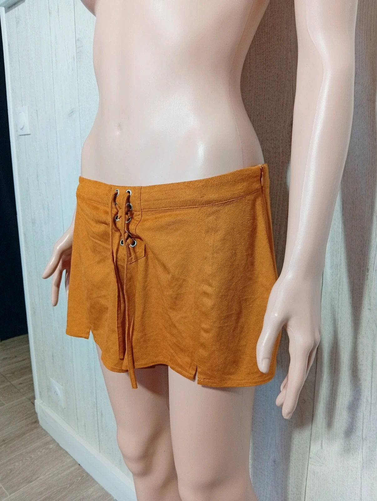 Short femme - taille M/38 - undiz- couleur moutarde – Undiz – taille M / 38 / 10 3