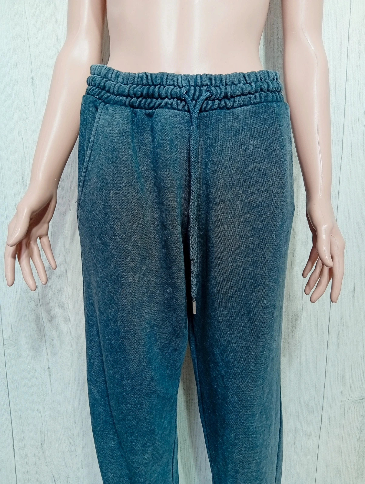 Jogging femme- taille L/40 - stradivarius - couleur gris – Stradivarius – taille L / 40 / 12 2