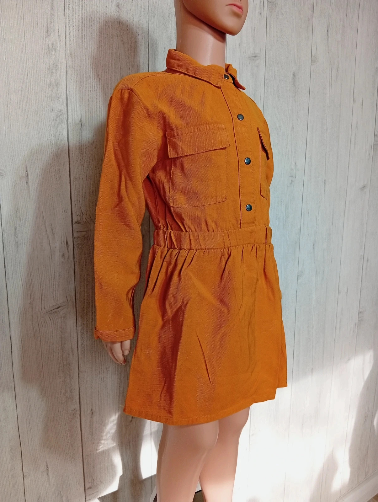 Robe fille - taille 5 ans (108/113 cm) - Kiabi - couleur moutarde – Kiabi – taille 5 ans / 110 cm 4