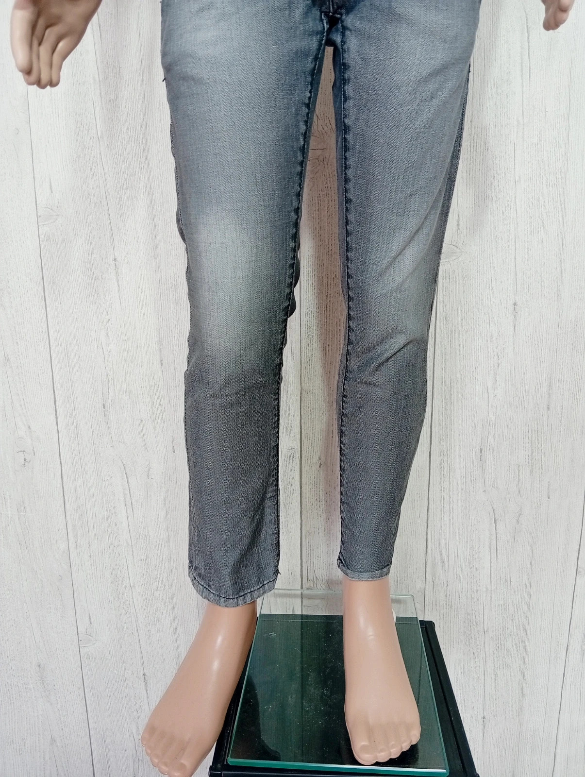 Jeans garcon - taille 8 ans (126/131 cm) - Kiabi - couleur gris noir – Kiabi – taille 8 ans / 128 cm 3