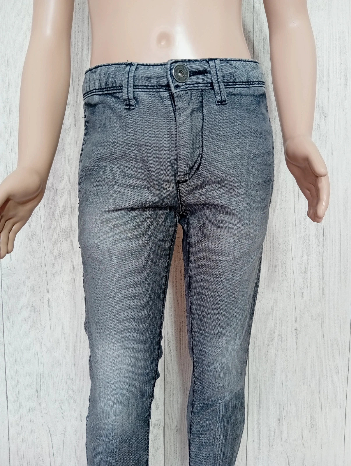 Jeans garcon - taille 8 ans (126/131 cm) - Kiabi - couleur gris noir – Kiabi – taille 8 ans / 128 cm 2