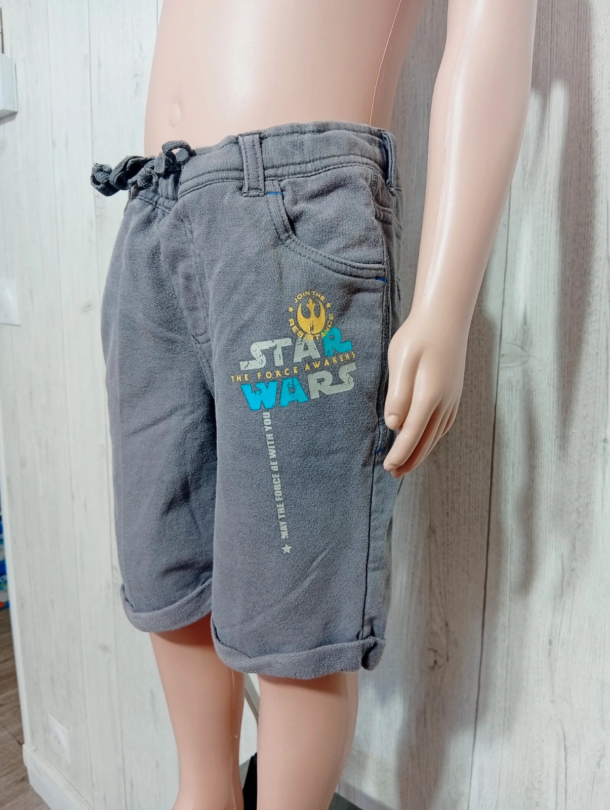 Short garcon - taille 4/5 ans - stars wars - couleur gris – Star Wars – taille 4 ans / 104 cm 3