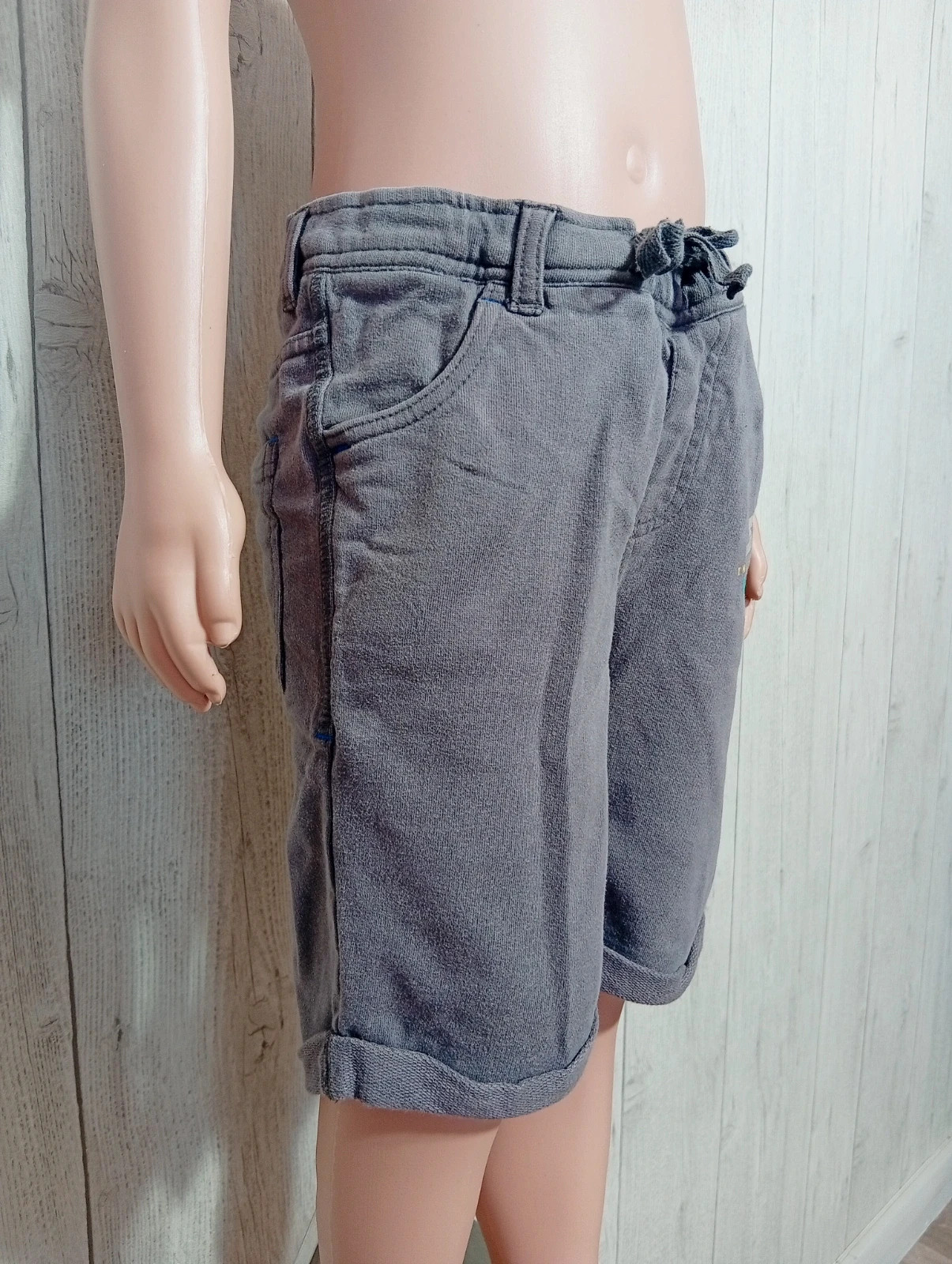 Short garcon - taille 4/5 ans - stars wars - couleur gris – Star Wars – taille 4 ans / 104 cm 2