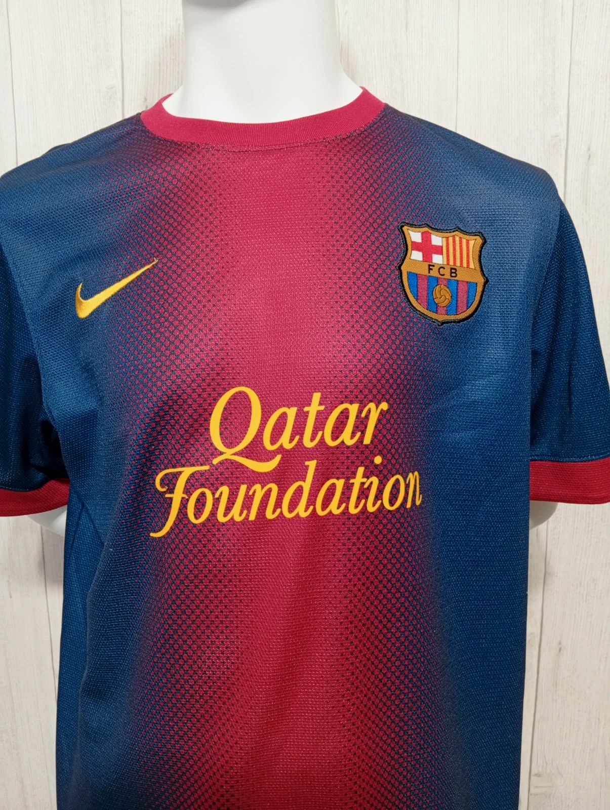 T-shirt manche courte - taille M/38 -drifit -Barcelone - couleur marine rouge et jaune – Dri-Fit – taille M 2