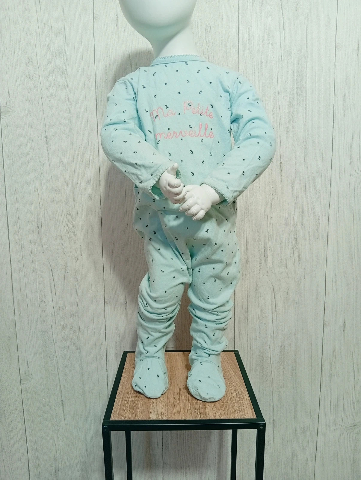 Pyjama 1 piece fille - taille 2 ans ( 83/89 cm) - Kiabi - couleur turquoise rose et noir – Kiabi – taille 18-24 mois / 86 cm