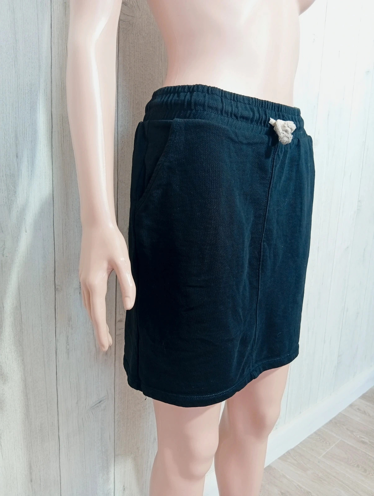 Jupe femme - taille M/38 - bershka - couleur noir – Bershka – taille M / 38 / 10 2