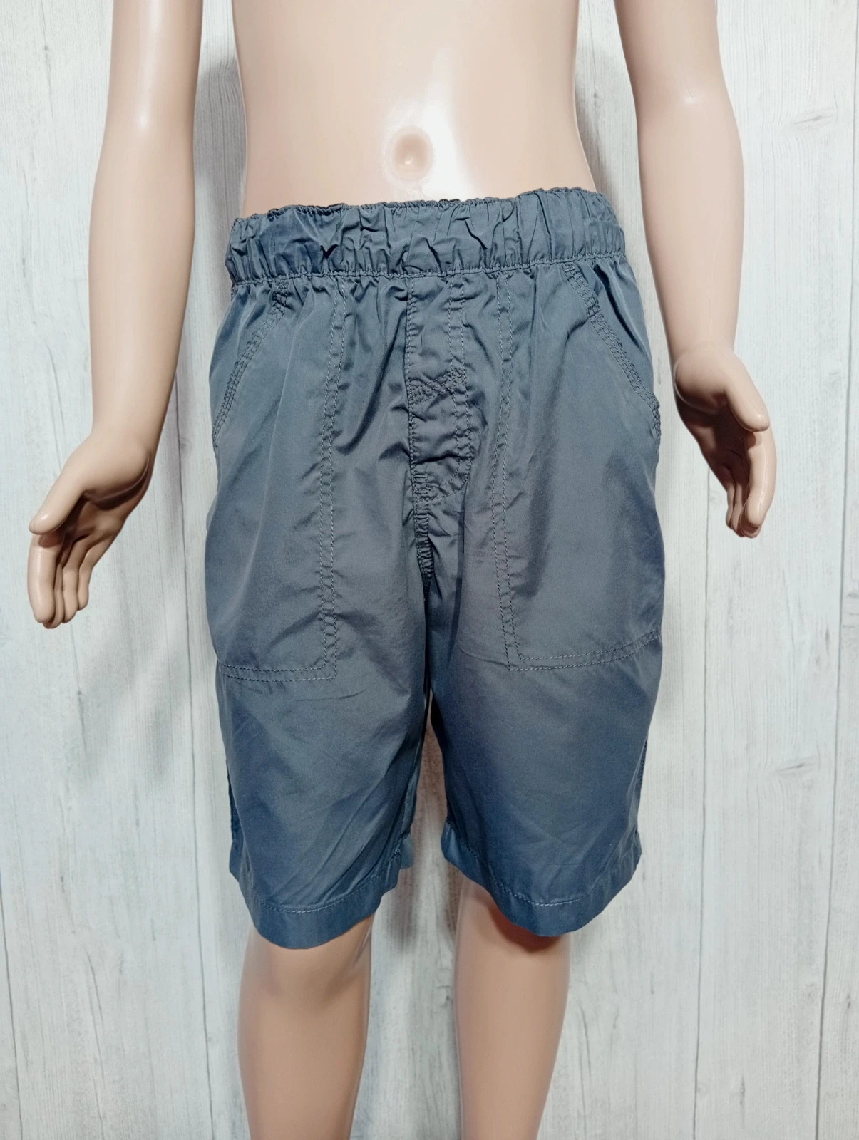 Short garcon - taille 10 ans - NKY - couleur gris