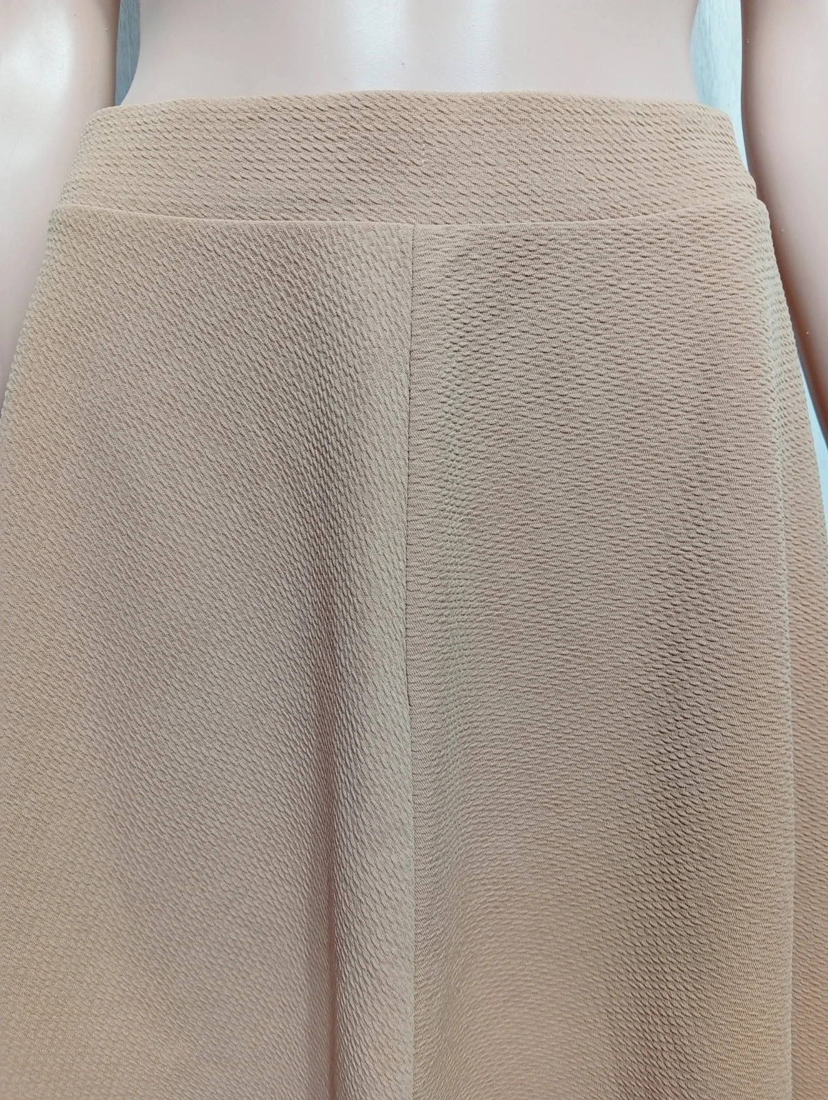 Jupe femme - Taille L/40 - shein - couleur beige – Shein – taille L / 40 / 12 2