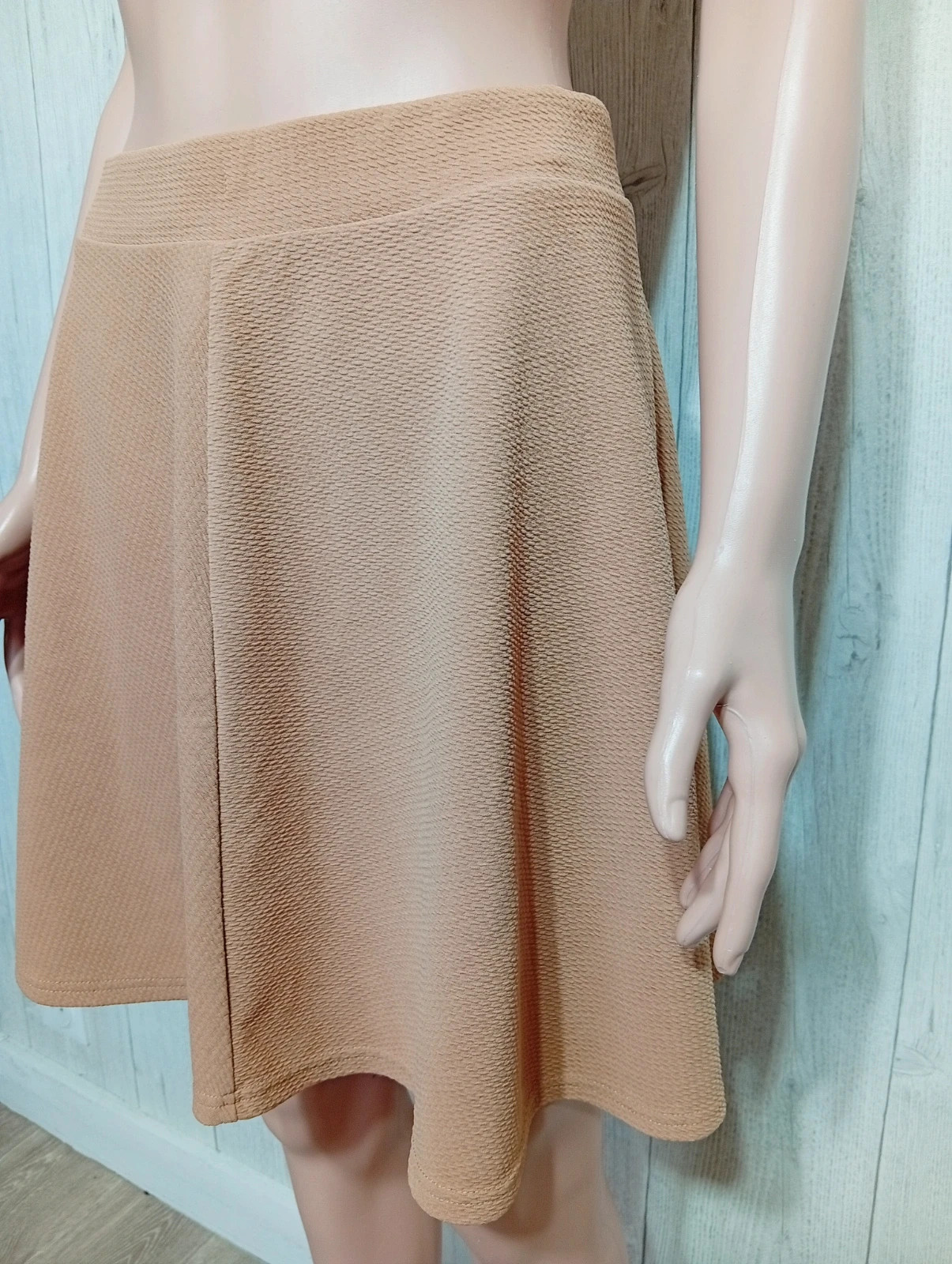 Jupe femme - Taille L/40 - shein - couleur beige – Shein – taille L / 40 / 12 5