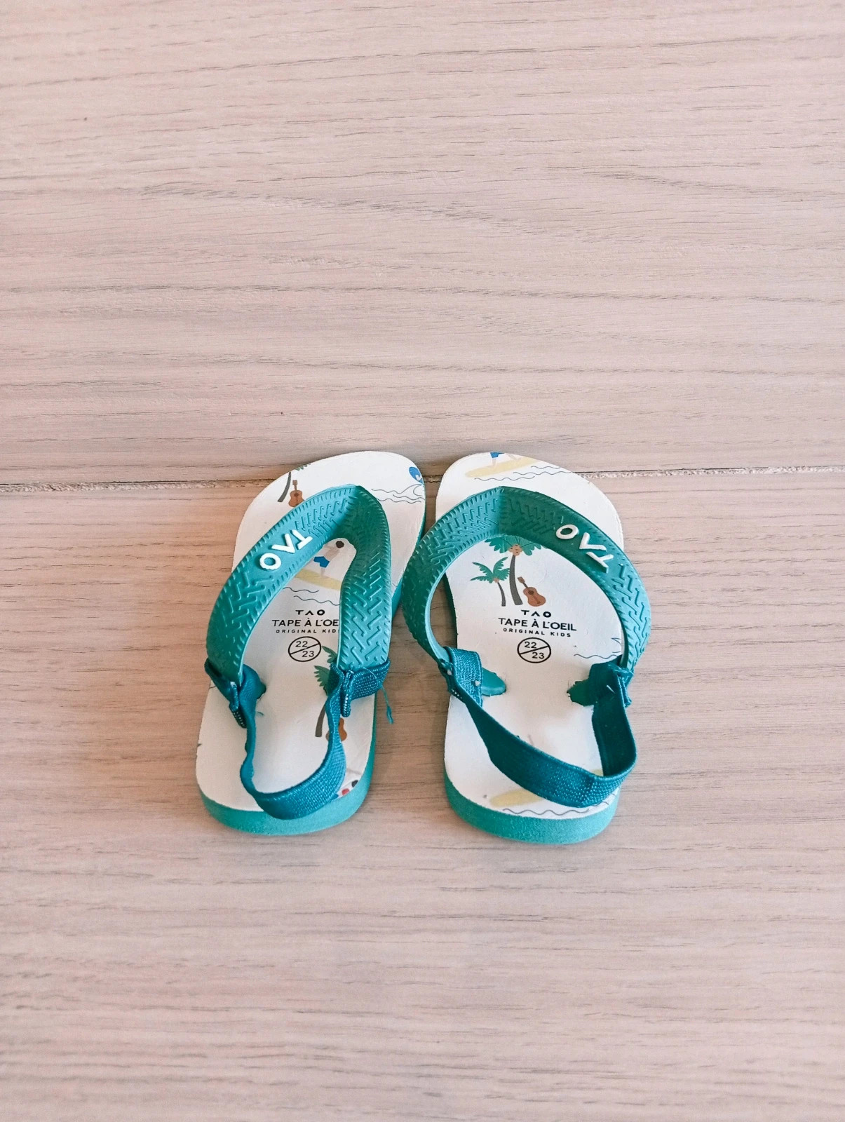 Tong enfant- taille 22/23 - tape a loeil - Couleur vert – Tape à l'œil – taille 22 3