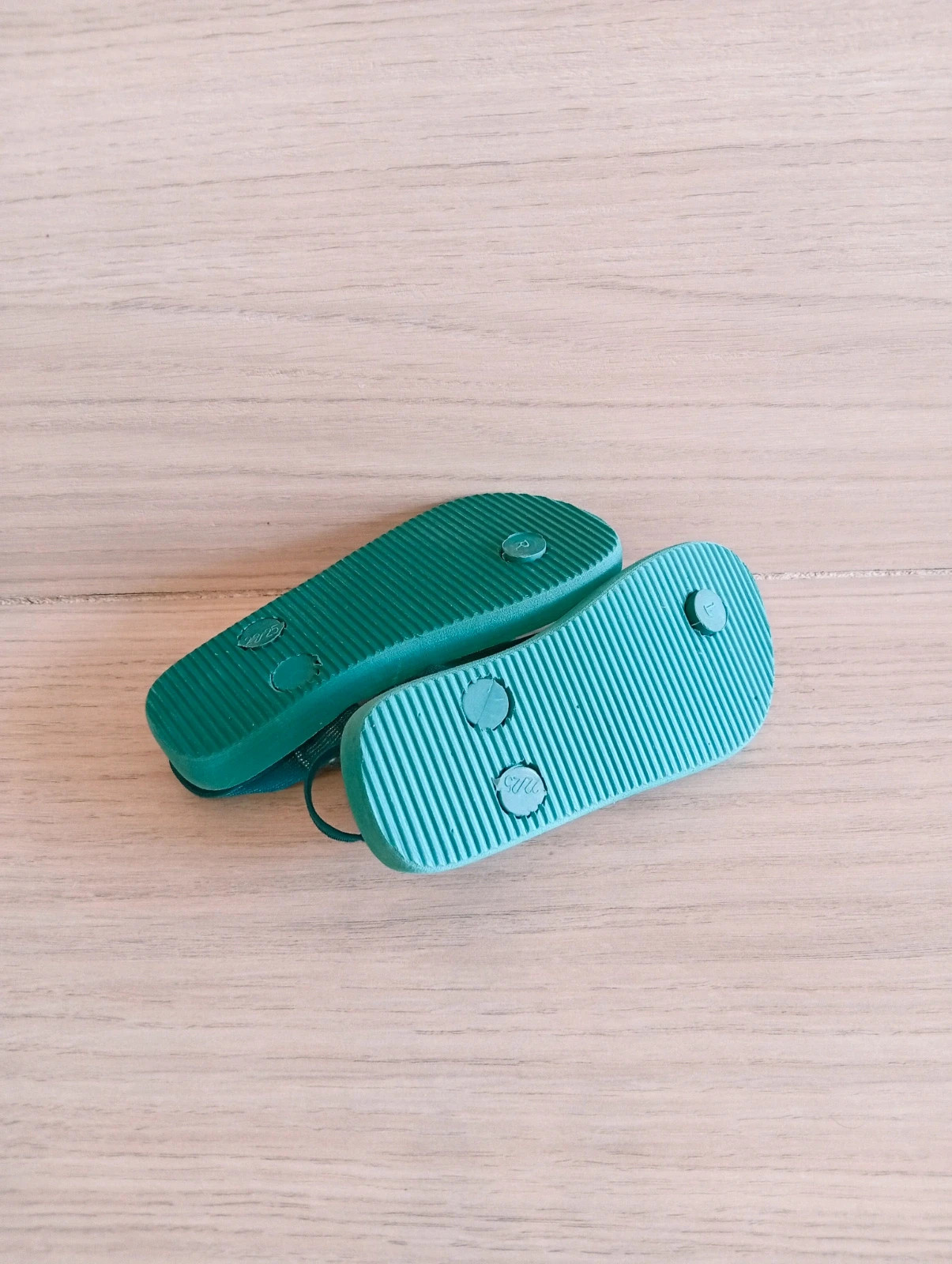 Tong enfant- taille 22/23 - tape a loeil - Couleur vert – Tape à l'œil – taille 22 5