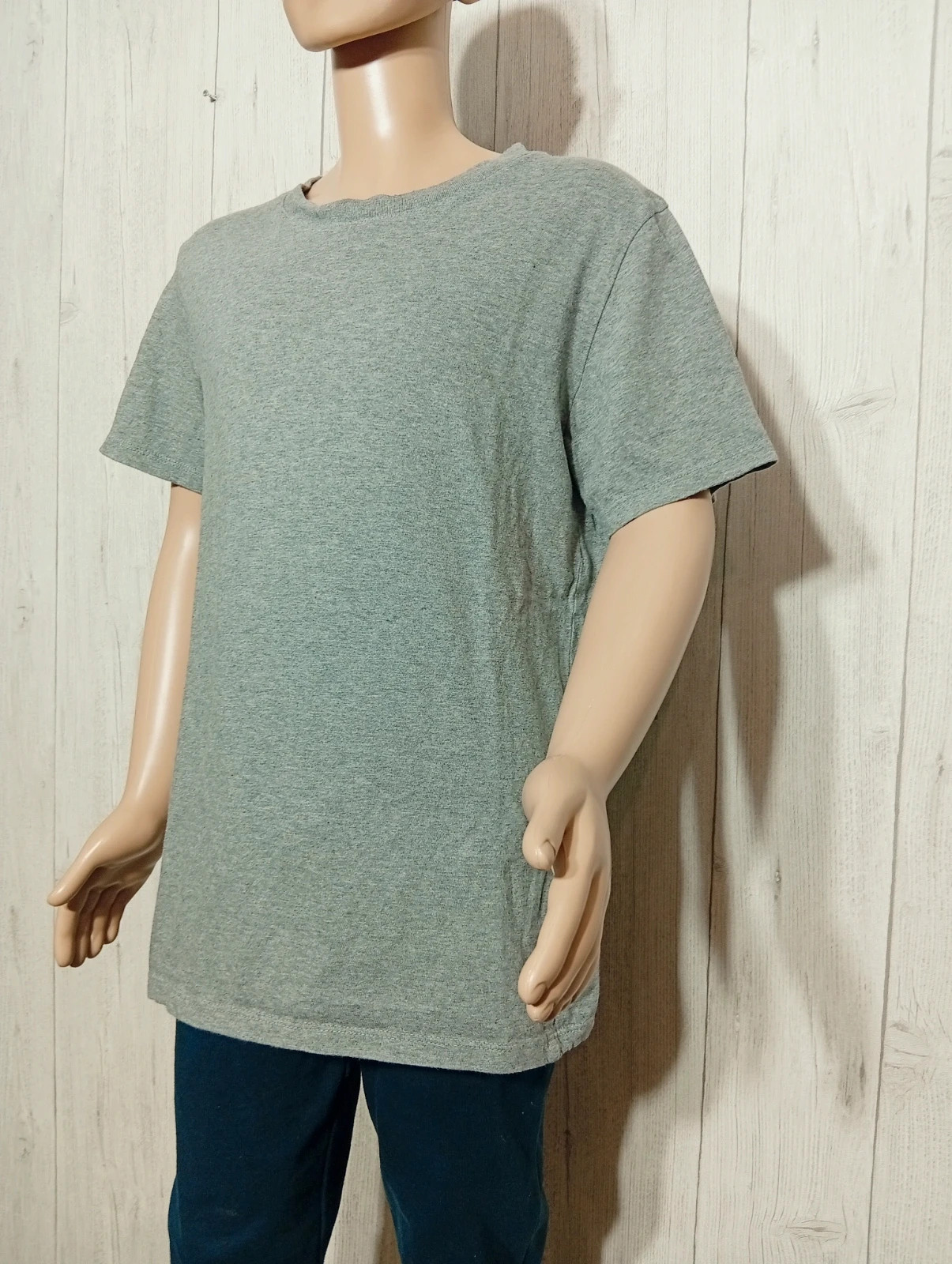 T-shirt manche courte garcon- Taille 12/13 ans ( 151/160 cm) - decathlon- couleur gris – Decathlon – taille 12 ans / 152 cm 5