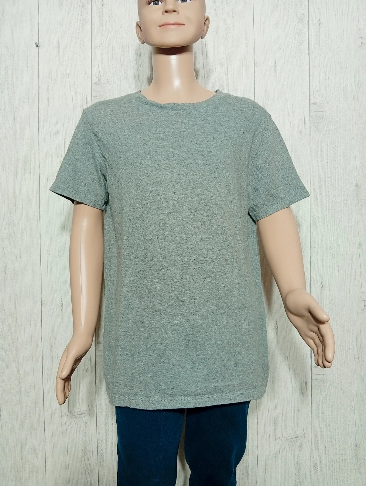 T-shirt manche courte garcon- Taille 12/13 ans ( 151/160 cm) - decathlon- couleur gris