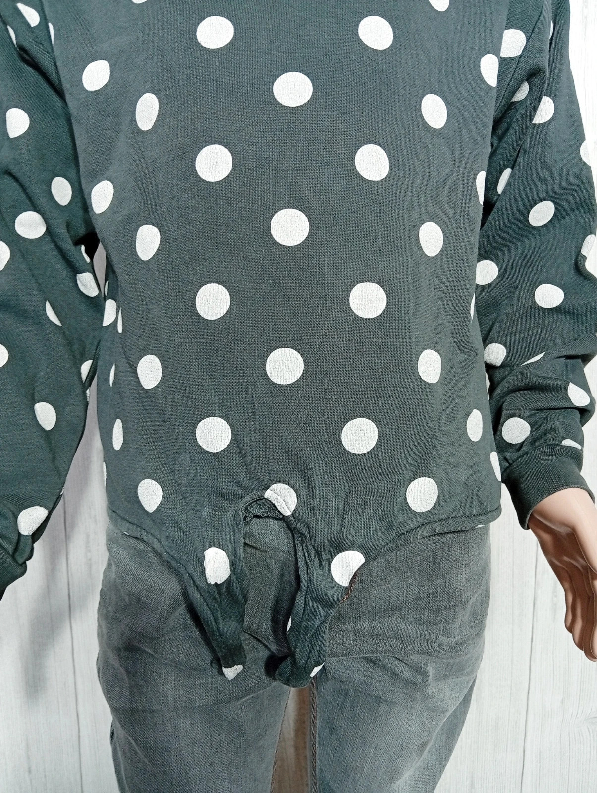 Pull fille - Taille 8 /10 ans ( 134/140 cm) - H&M- Couleur gris et blanc – H&M – taille 9 ans / 134 cm 3