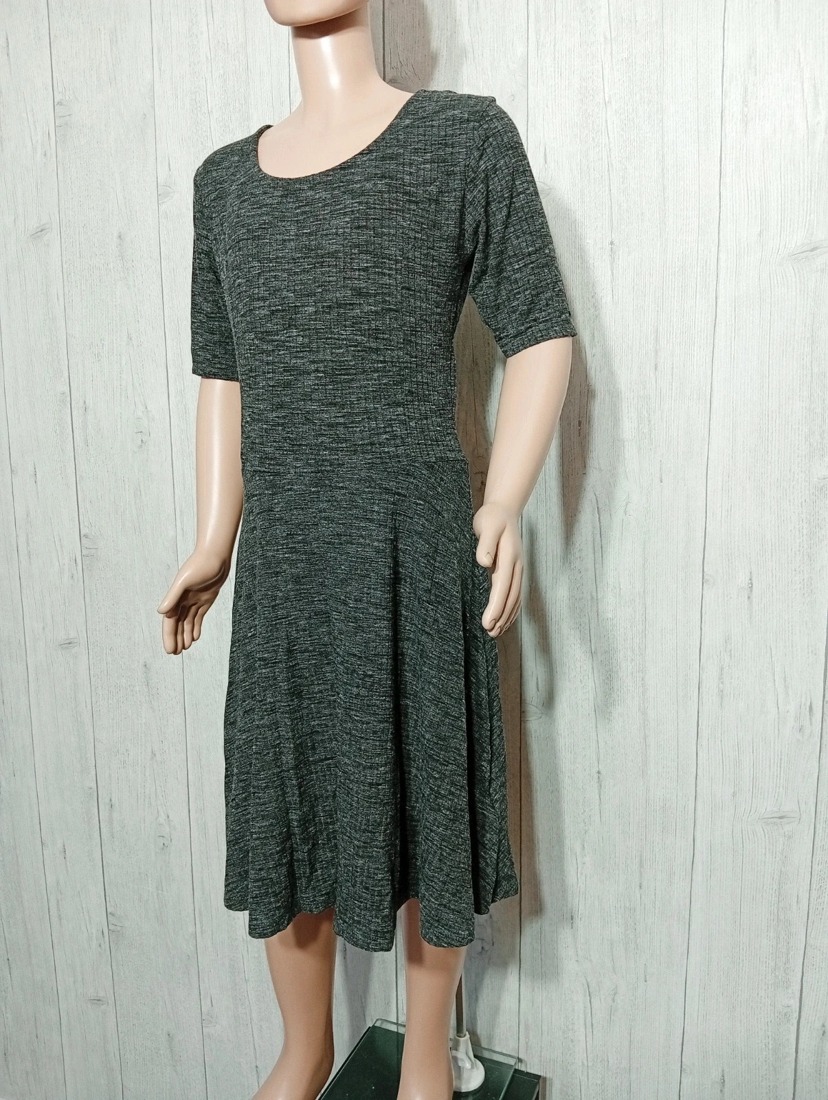 Robe fille - Taille XS/14 ans ( 152/158 cm) -kiabi - couleur noir gris – Kiabi – taille 14 ans / 164 cm 5