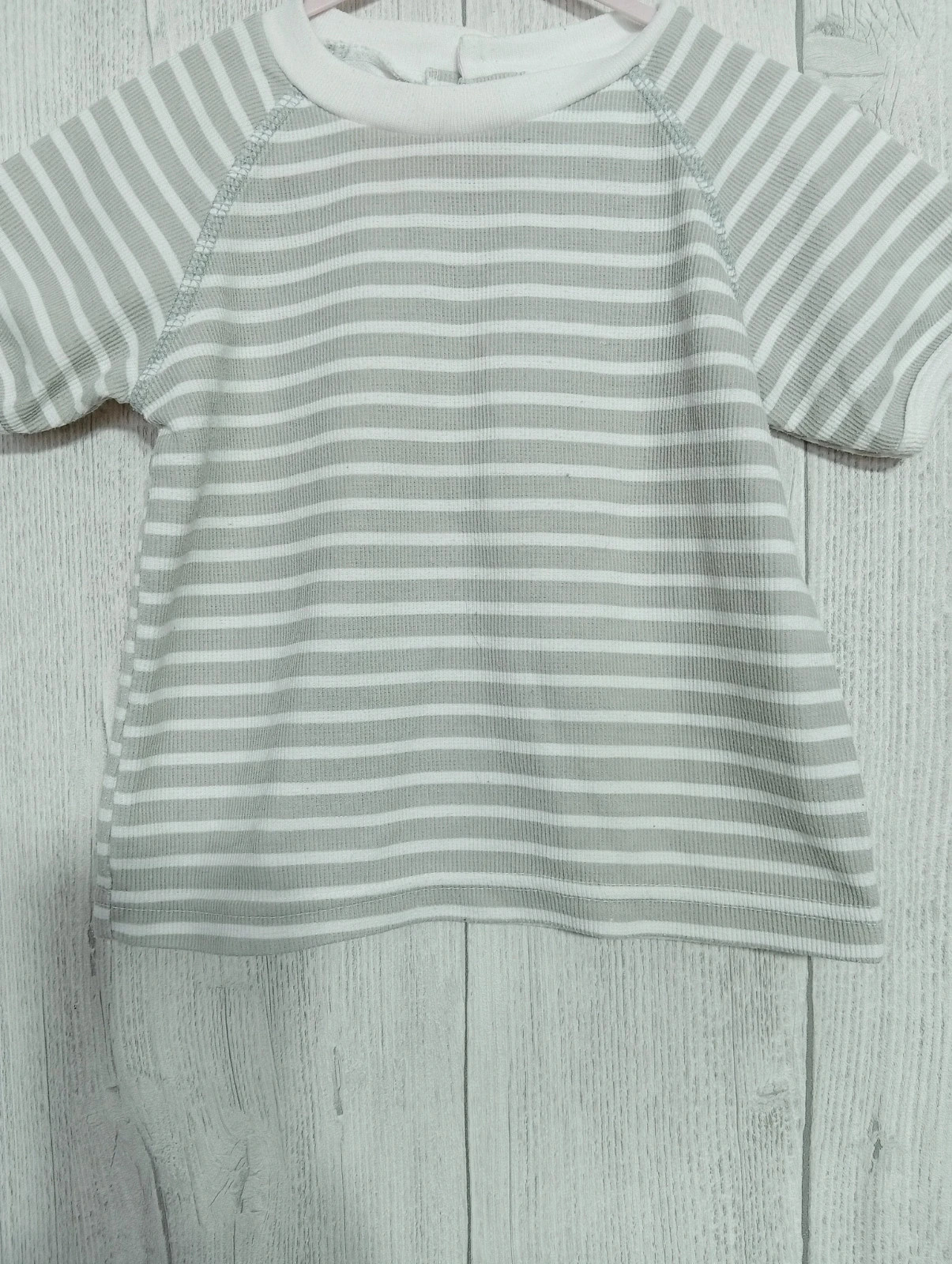 T-shirt manche courte fille- Taille 18/23 mois ( 98 cm) - couleur gris et blanc – Stomp – taille 3 ans / 98 cm 3