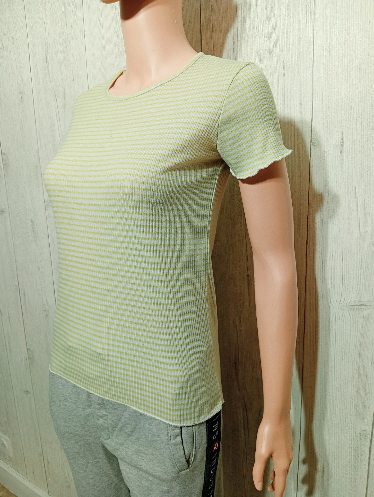 T-shirt manche courte fille- Taille 13 ans - zeeman - couleur creme et jaune – Zeeman – taille 13 ans / 158 cm 5