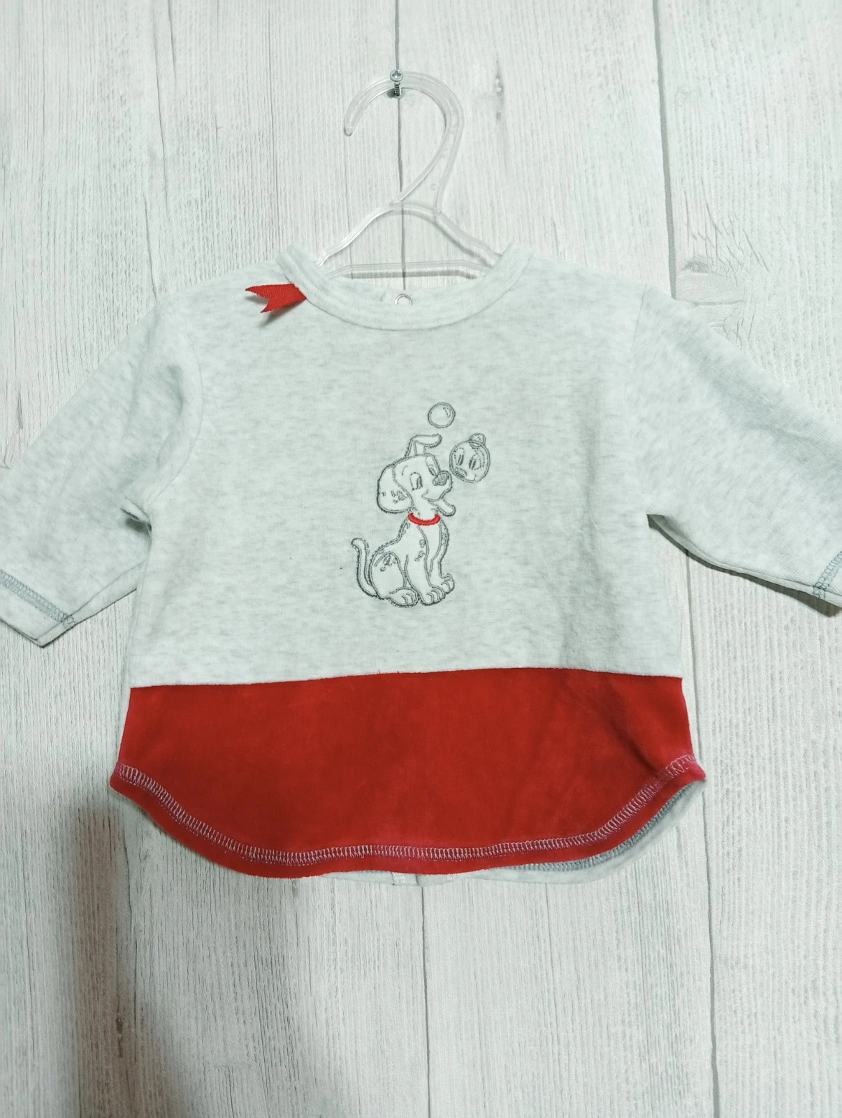 Haut de pyjama garcon - Taille 3 mois ( 60 cm) - disney - couleur gris et rouge – Disney – taille 3-6 mois / 62 cm 2