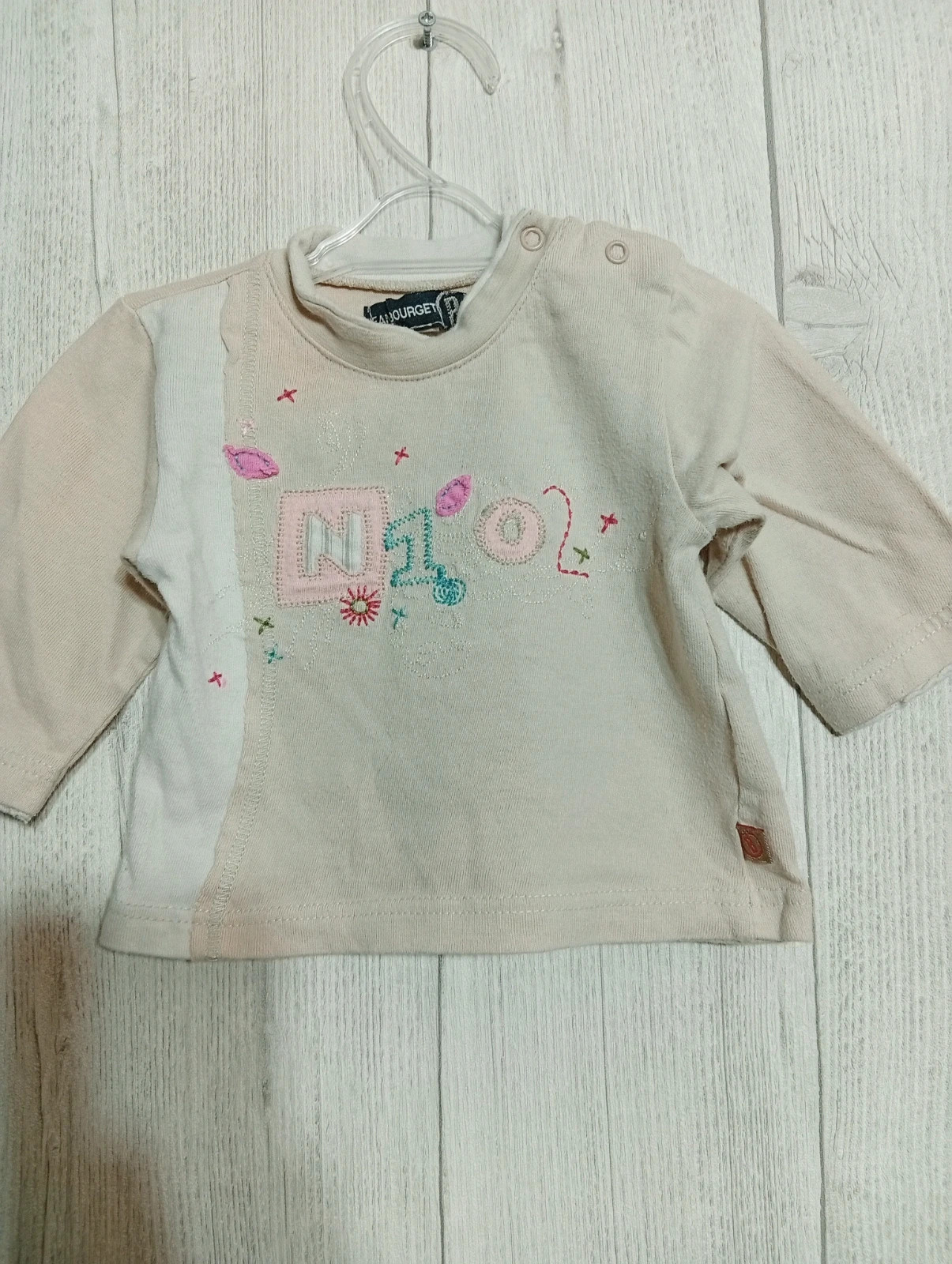 T-shirt manche longue fille- Taille 3 mois ( 60 cm) - le Bourget - couleur beige blanc – Le Bourget – taille 3-6 mois / 62 cm 2