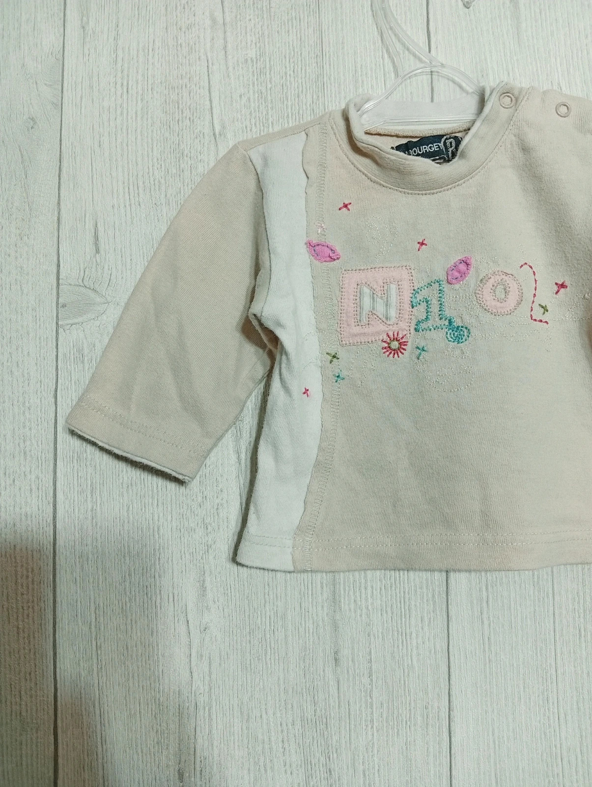 T-shirt manche longue fille- Taille 3 mois ( 60 cm) - le Bourget - couleur beige blanc – Le Bourget – taille 3-6 mois / 62 cm 3