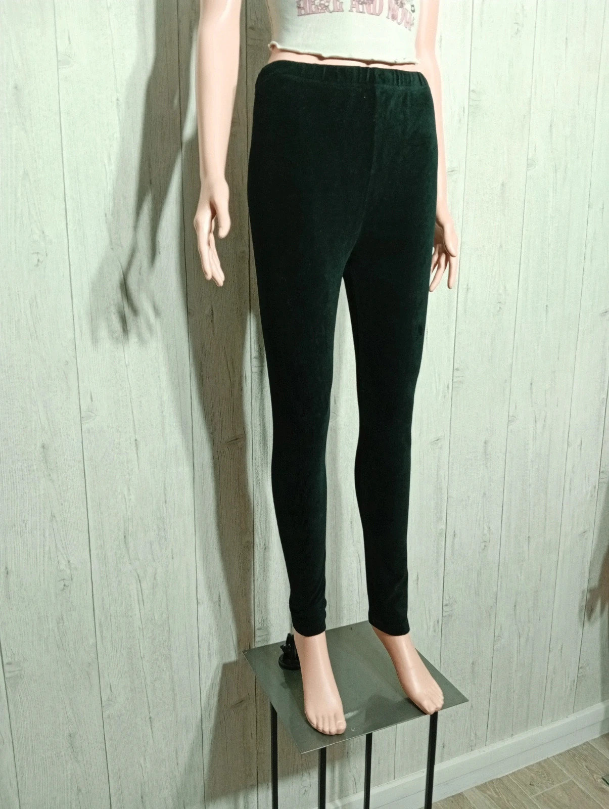 Leggins femme- taille L/40- couleur noir – taille L / 40 / 12 4